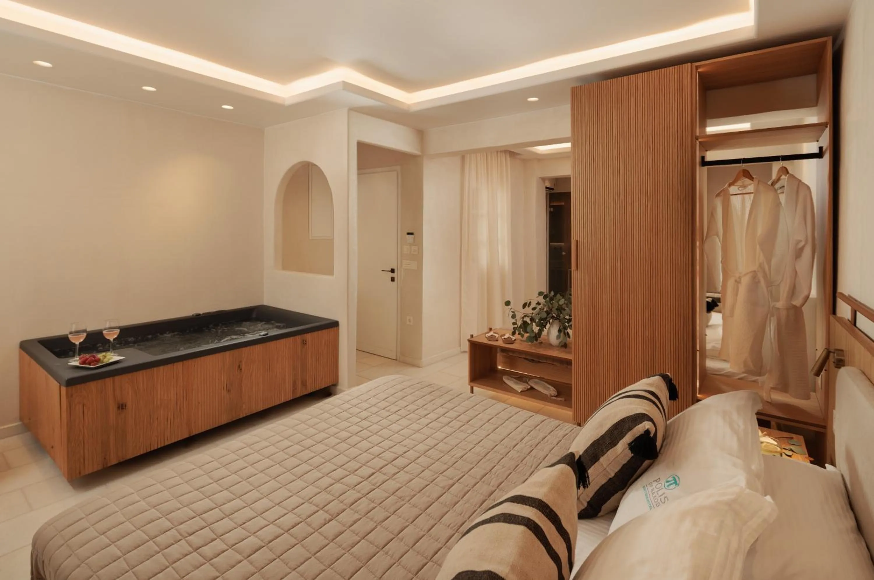 Bed in Polis of Naxos