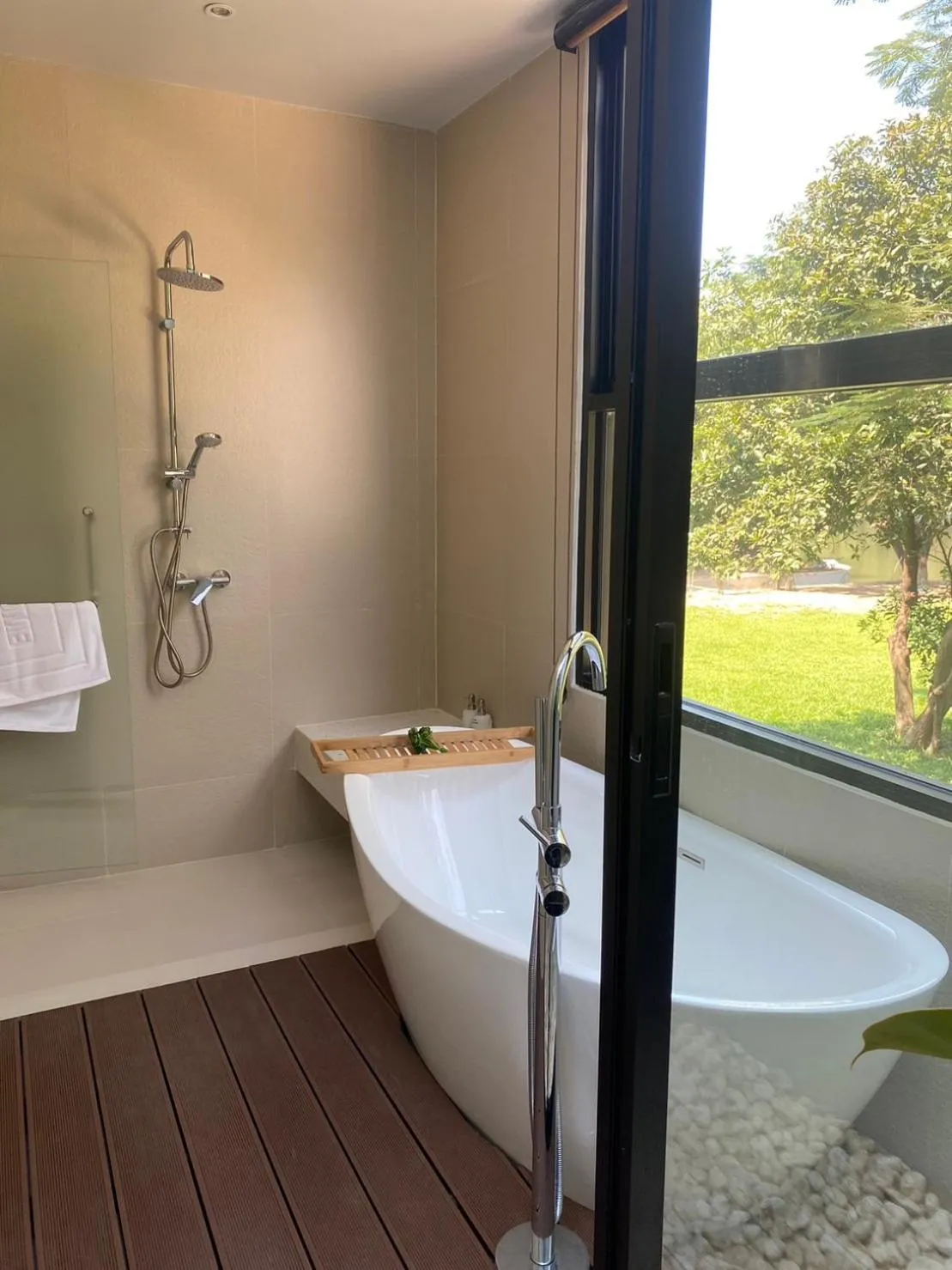 Bath in River Kwai Kiri Resort