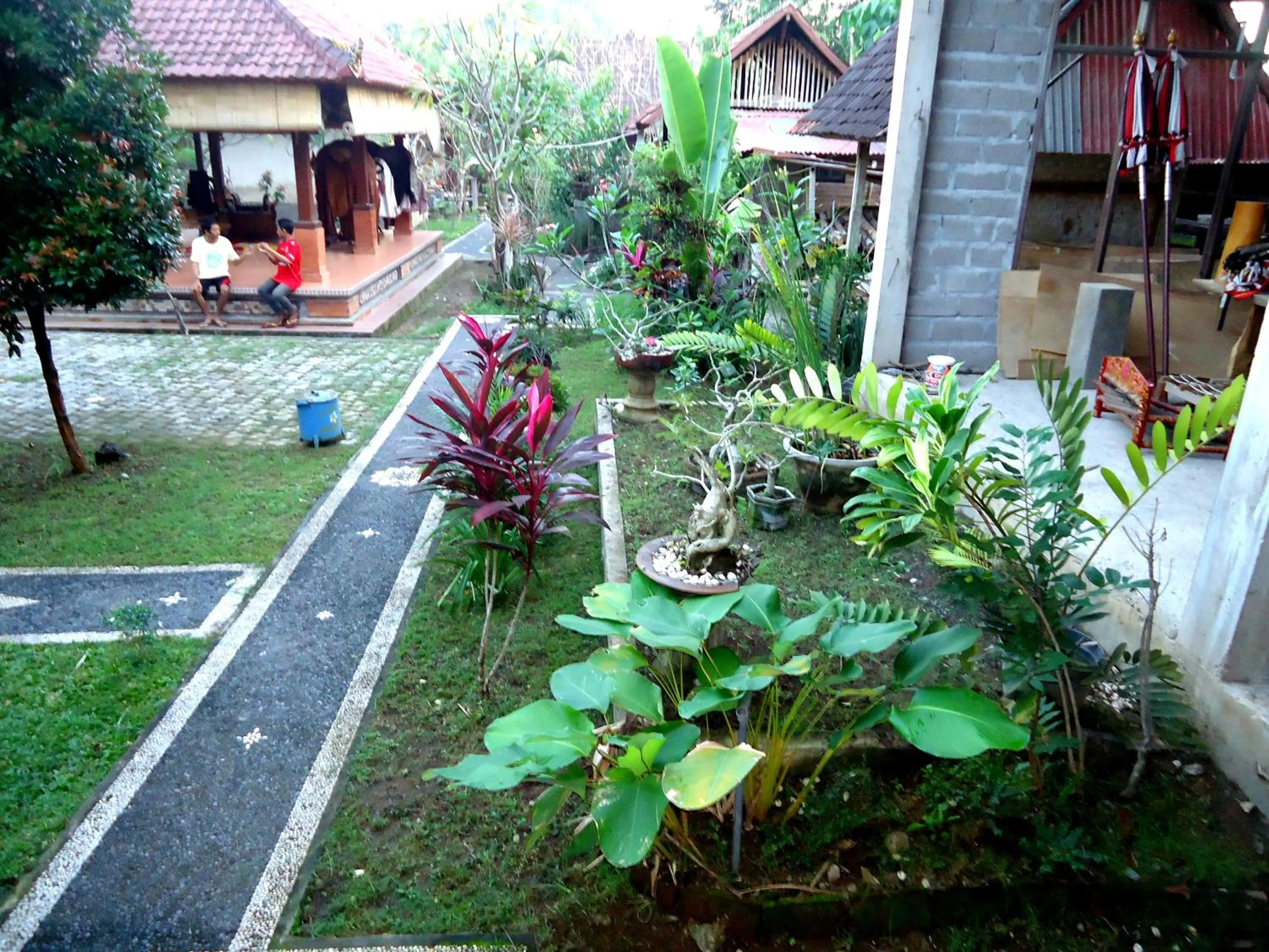 Garden view in Dewa Put Guest House