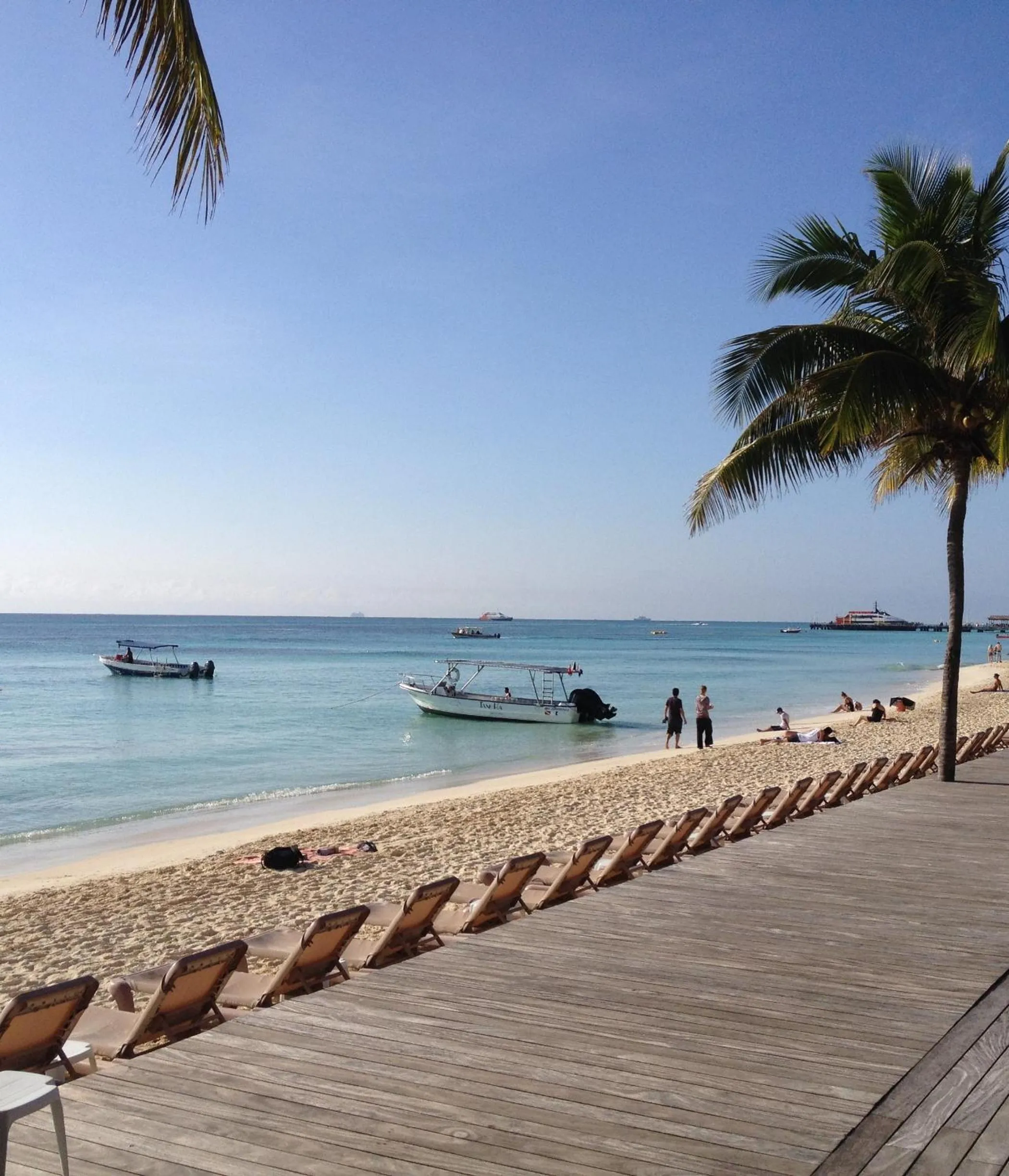 Beach in El Faro 304 CORAL 3 Bdr Penthouse
