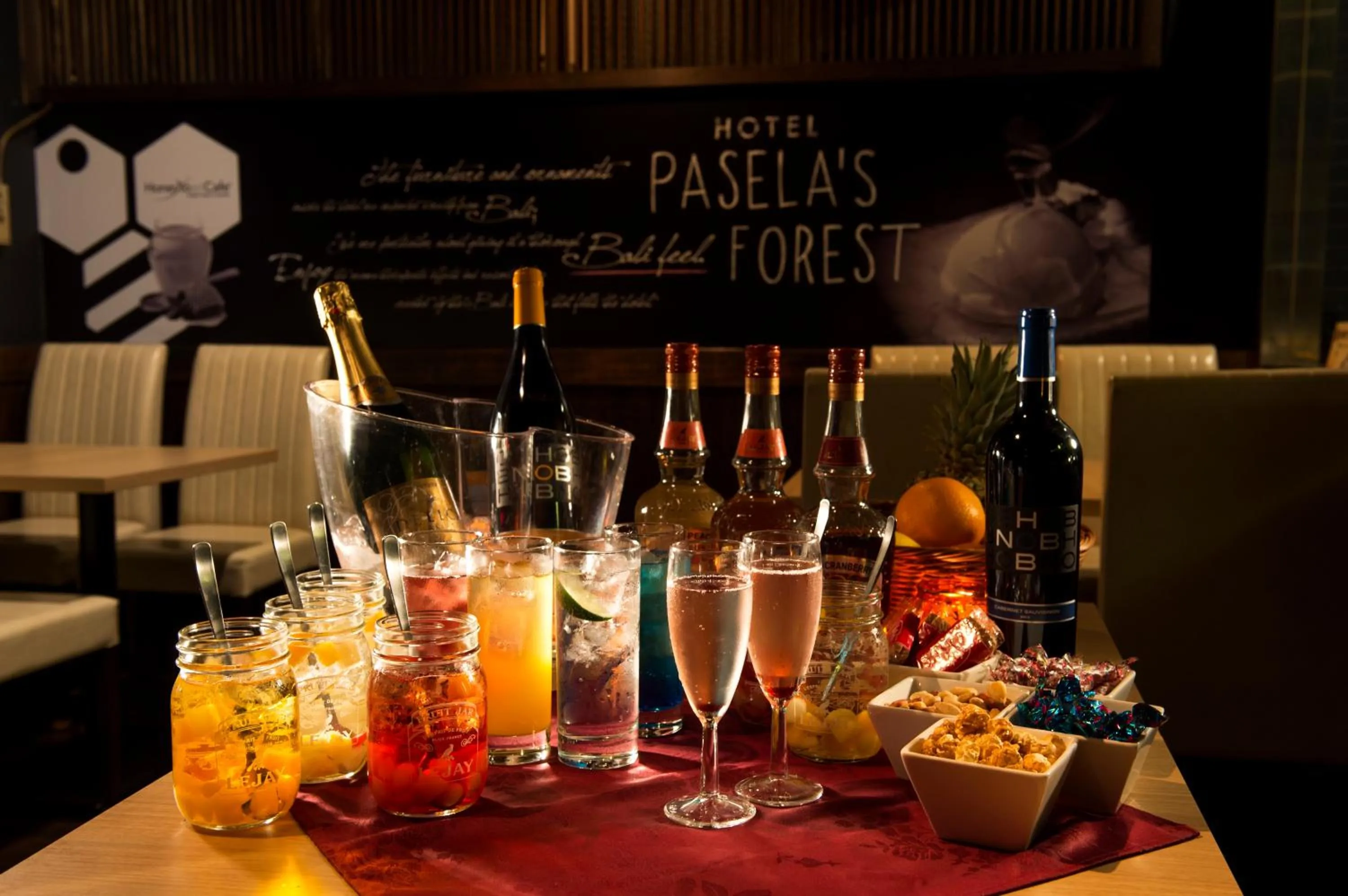 Restaurant/places to eat in Hotel Pasela no mori Yokohama Kannai