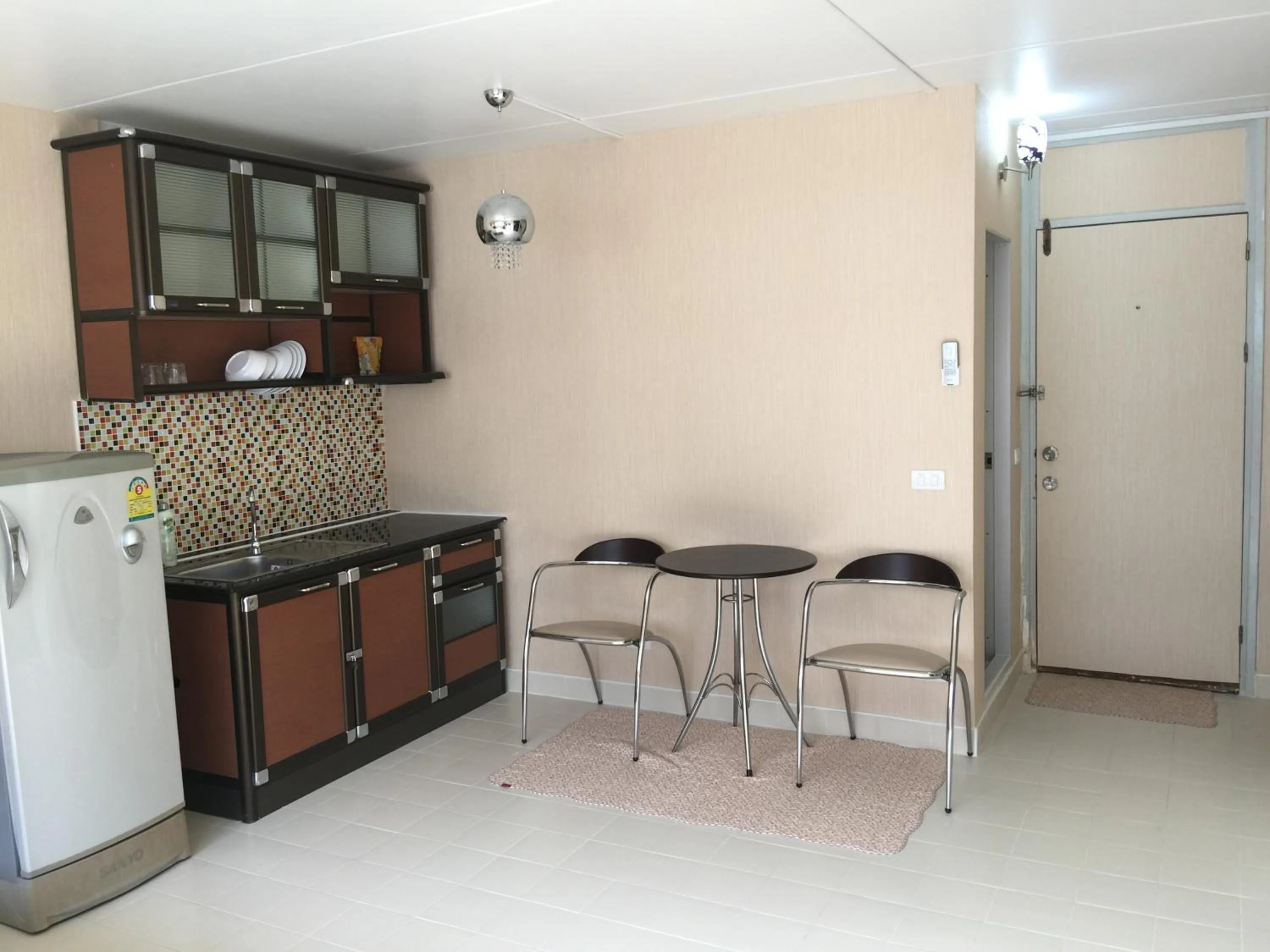 Kitchen or kitchenette in Muangthongthani Rental/Khun Dan