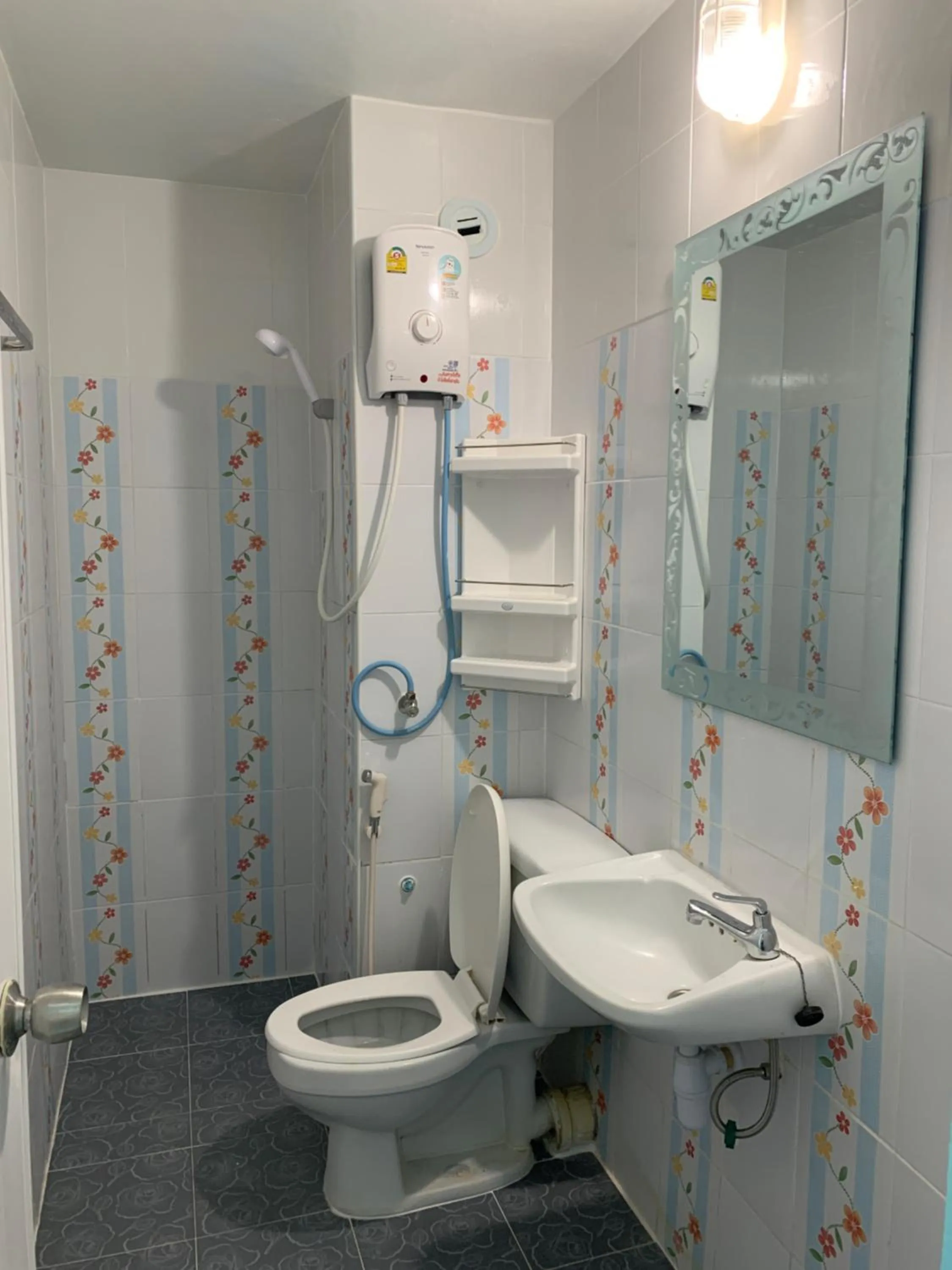 Bathroom in Muangthongthani Rental/Khun Dan