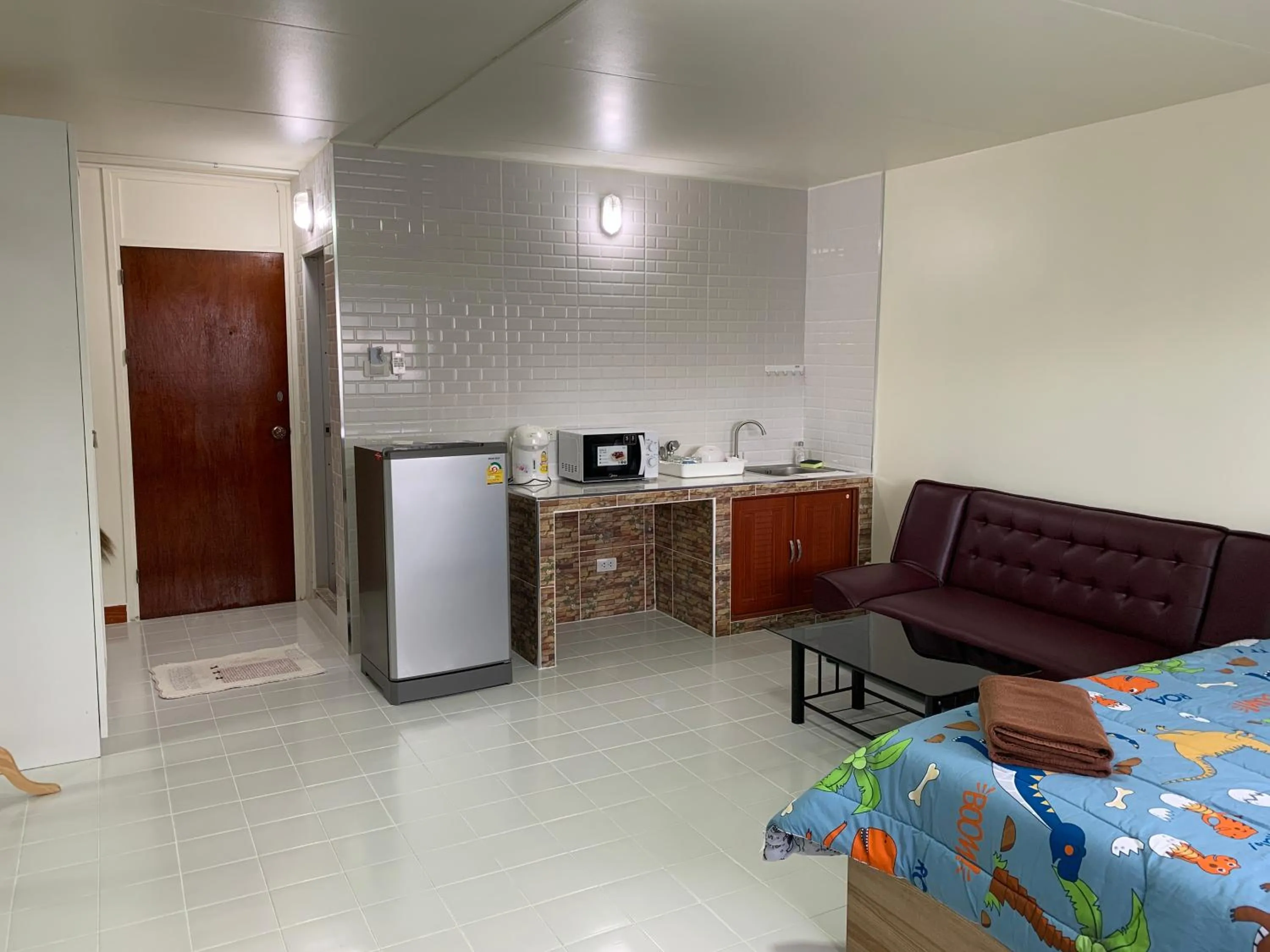 Kitchen or kitchenette in Muangthongthani Rental/Khun Dan