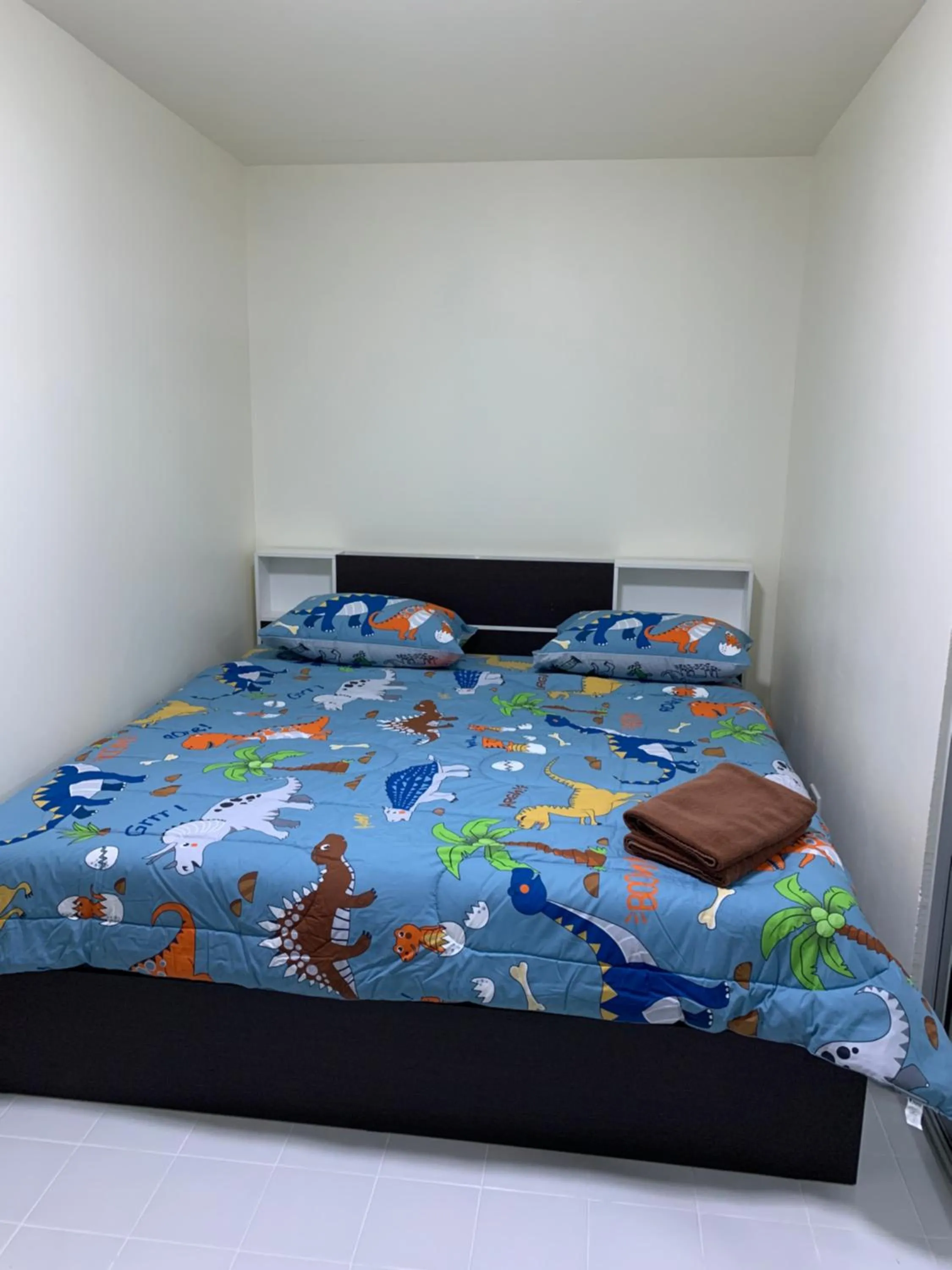 Bed in Muangthongthani Rental/Khun Dan