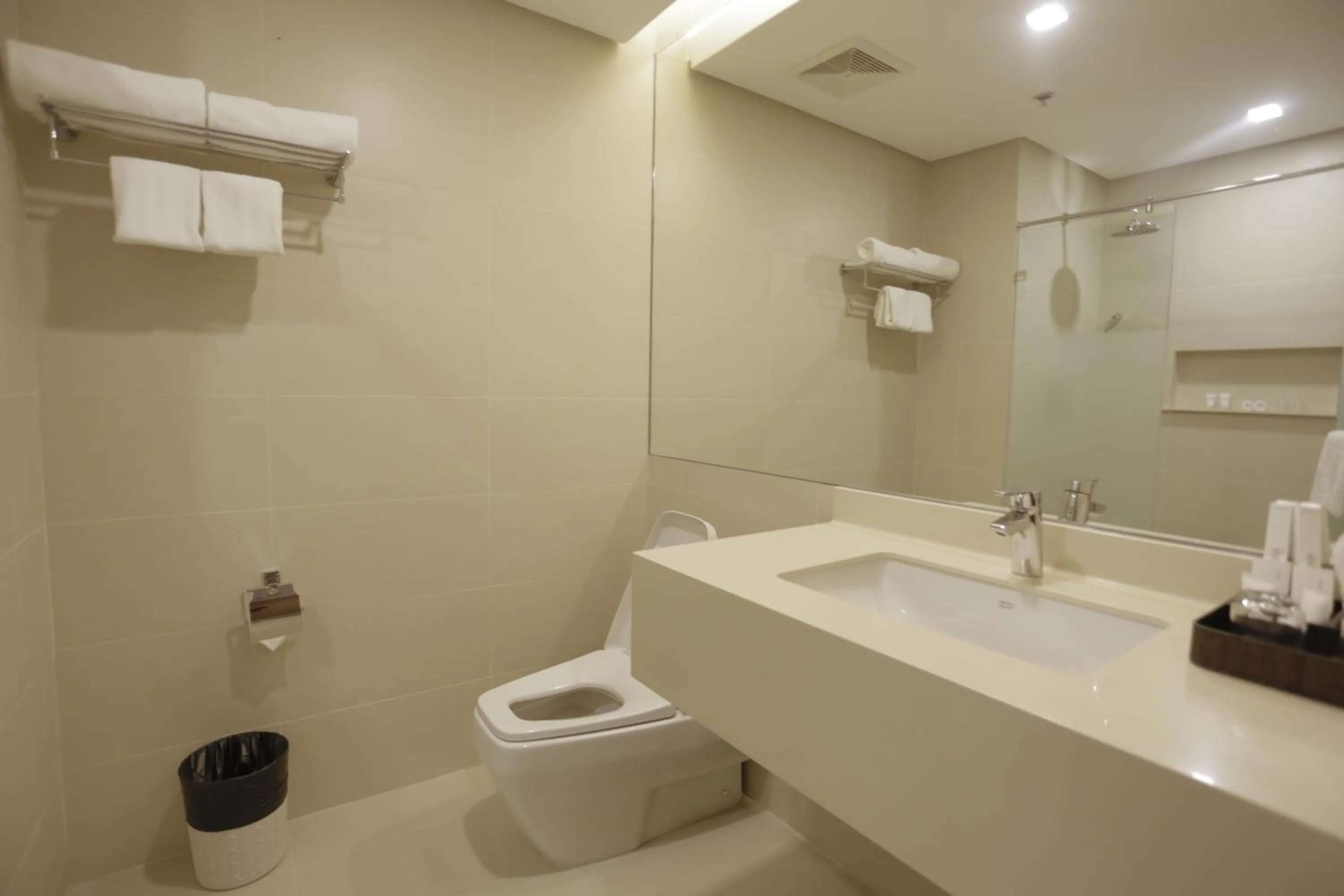 Bathroom in Royce Hotel & Casino