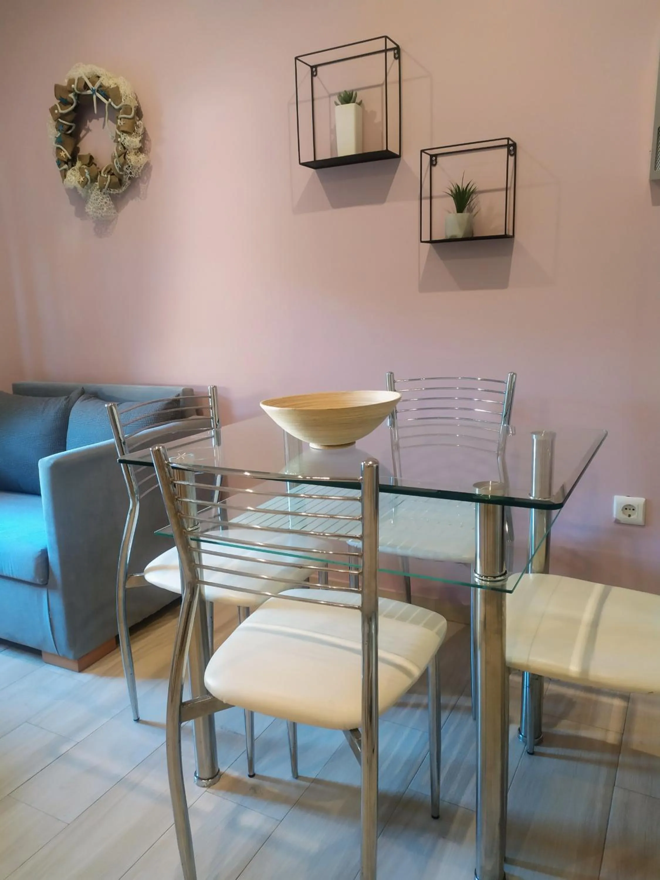 Living room in Ilianthos Apartments & Rooms