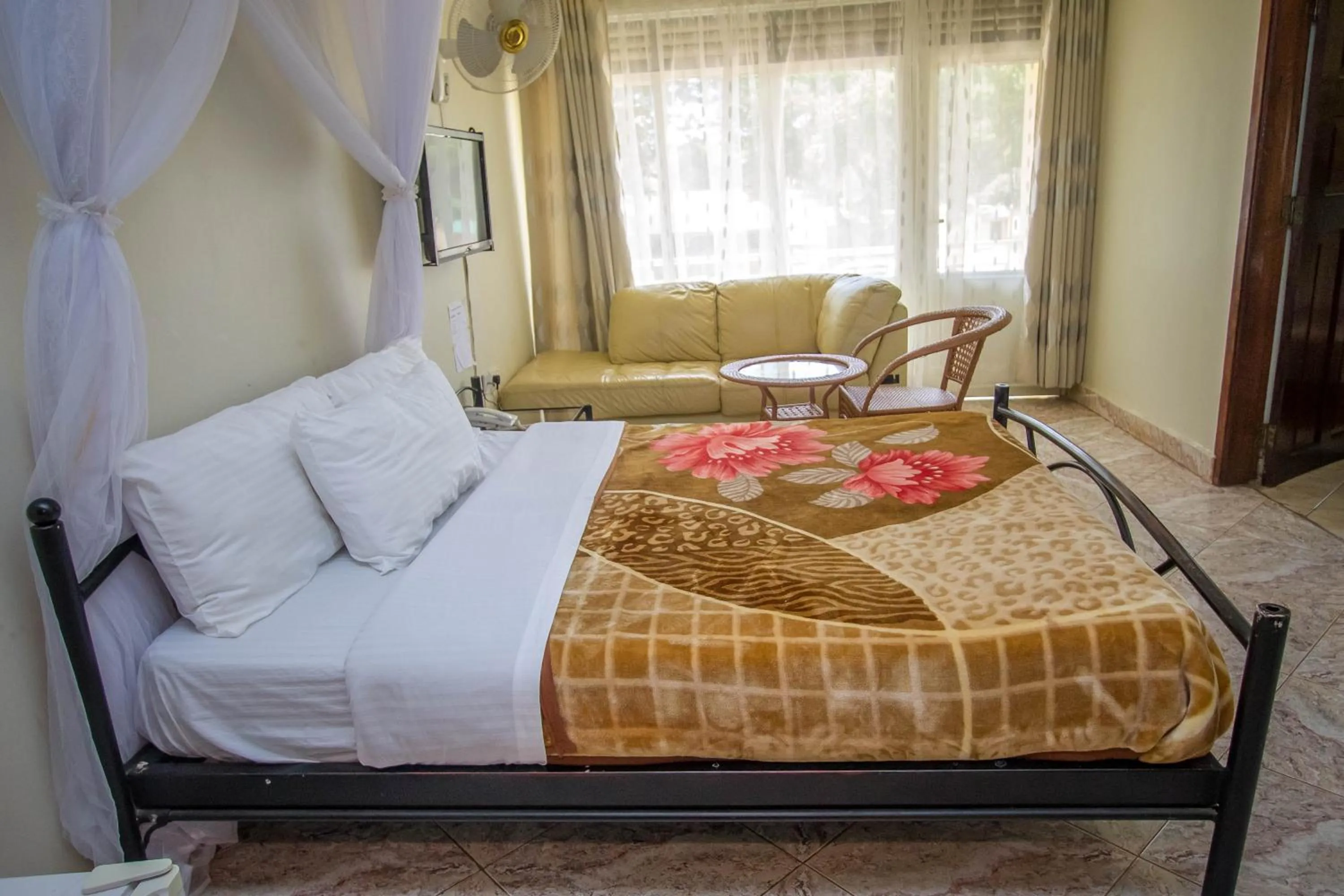 Bed in Jinja Safari Hotel