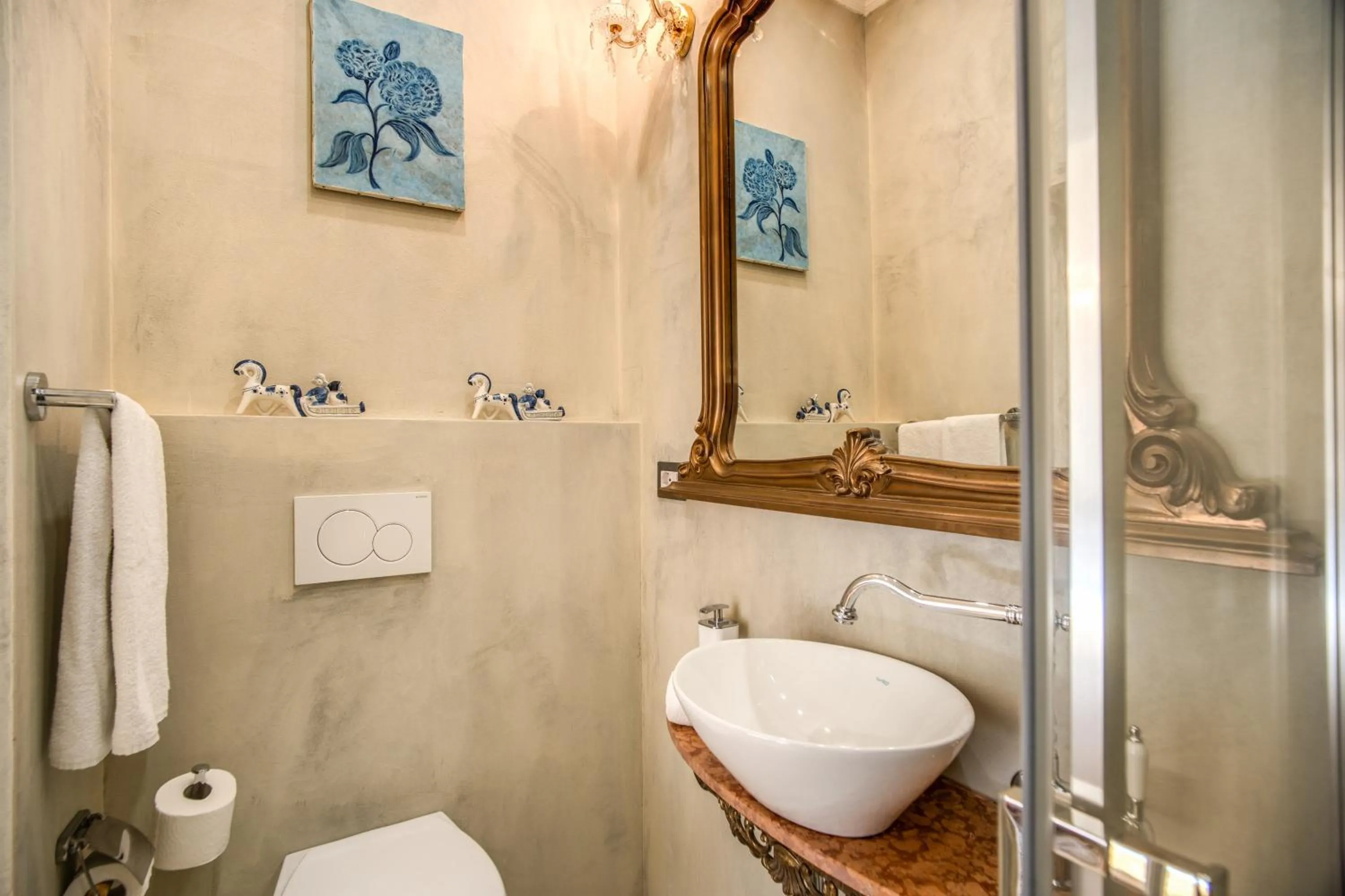 Double Room in Villa Alceo