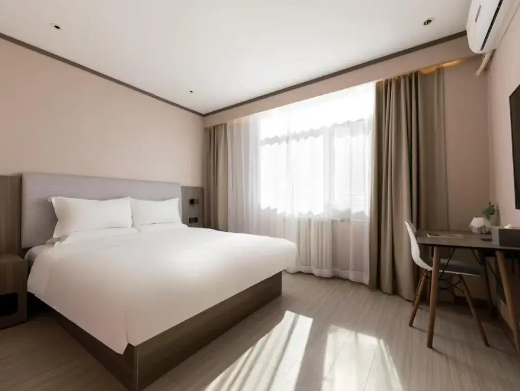 Superior Queen Room in Hanting Hotel Beijing Beiqijia Future Science and Technology City Superior Queen Room in Hanting Hotel Beijing Beiqijia Future Science and Technology City