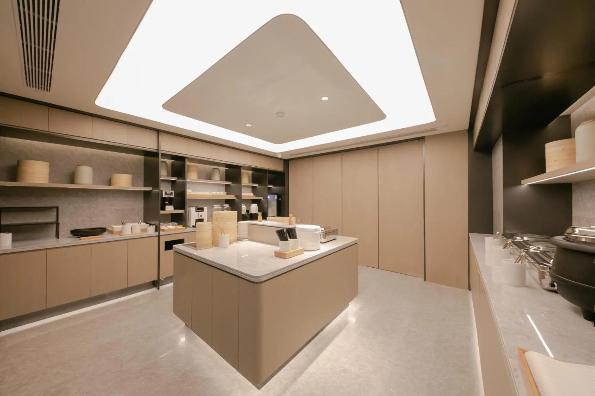 Restaurant/places to eat in JI Hotel Beijing Shijingshan Wanda Taiwan Street