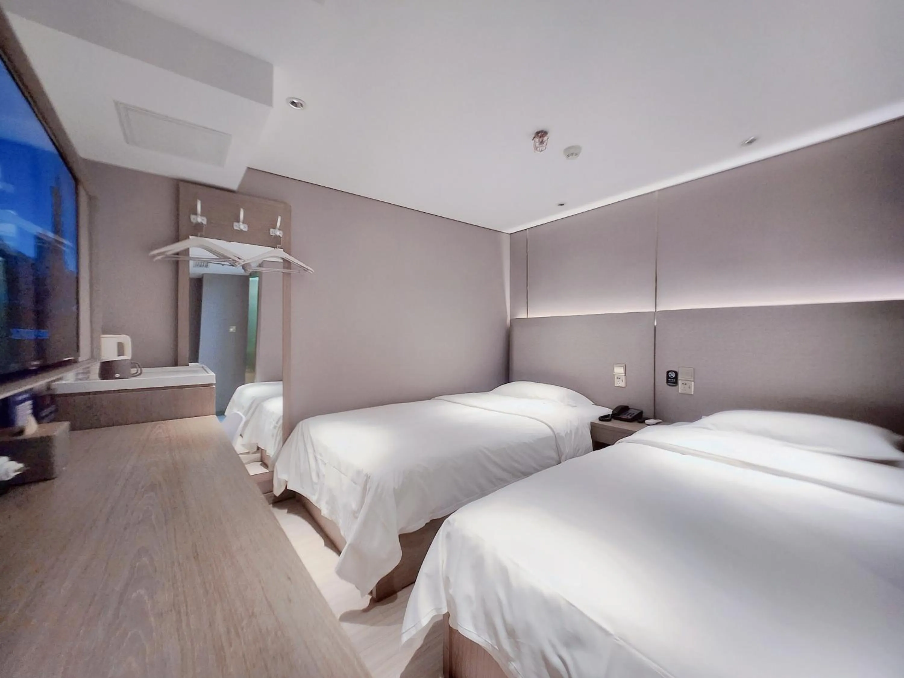 Bedroom in Hanting Hotel Beijing Fuchengmen Fuwai Hospital