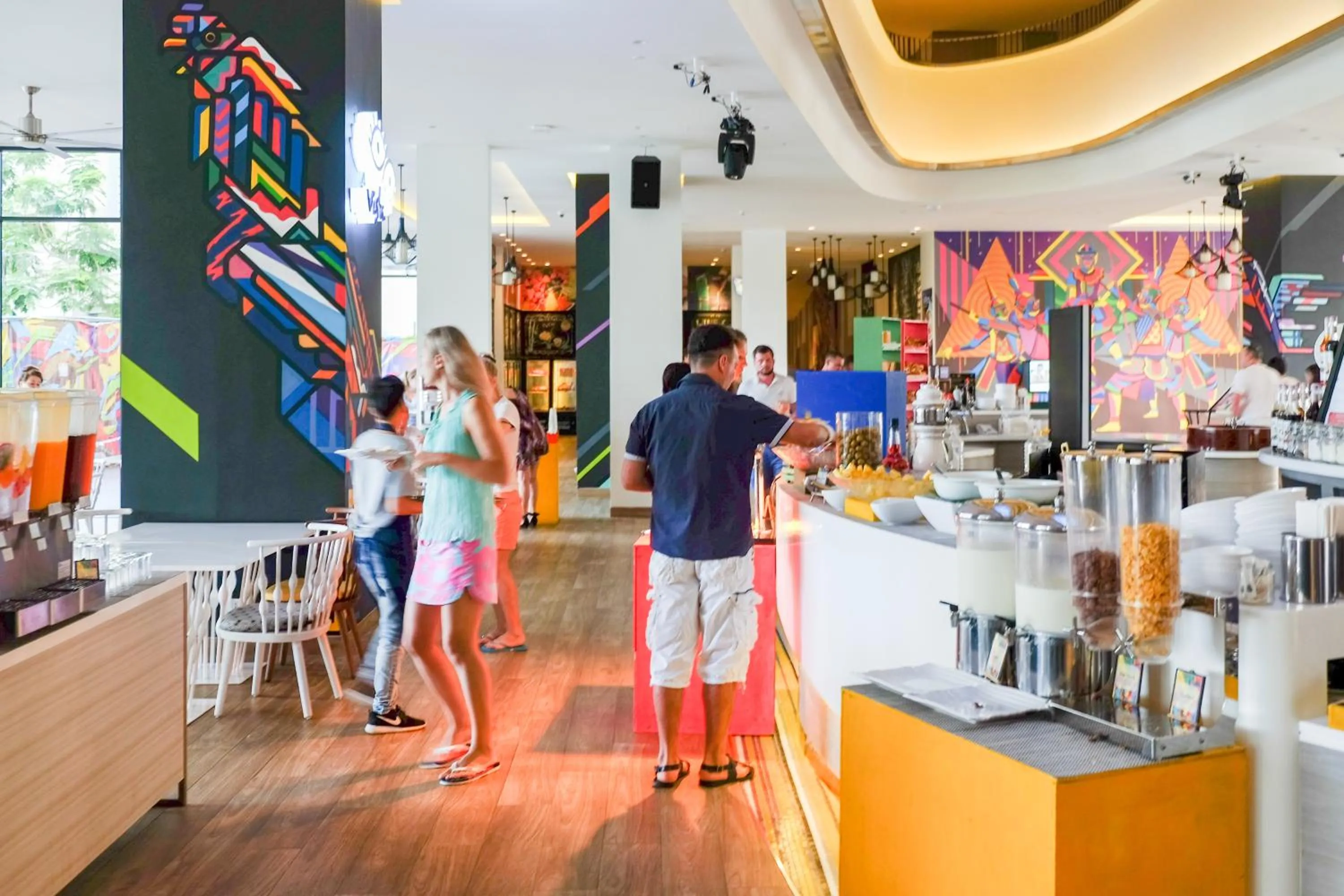 Restaurant/places to eat in Cassia Phuket, part of Banyan Group