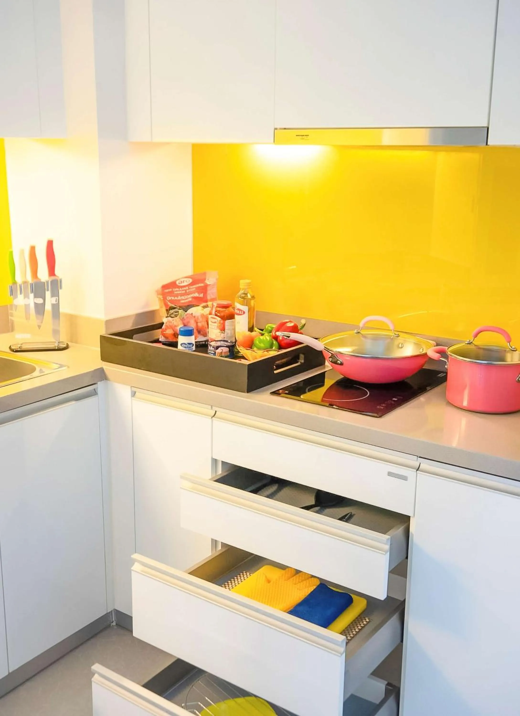 Kitchen or kitchenette in Cassia Phuket, part of Banyan Group