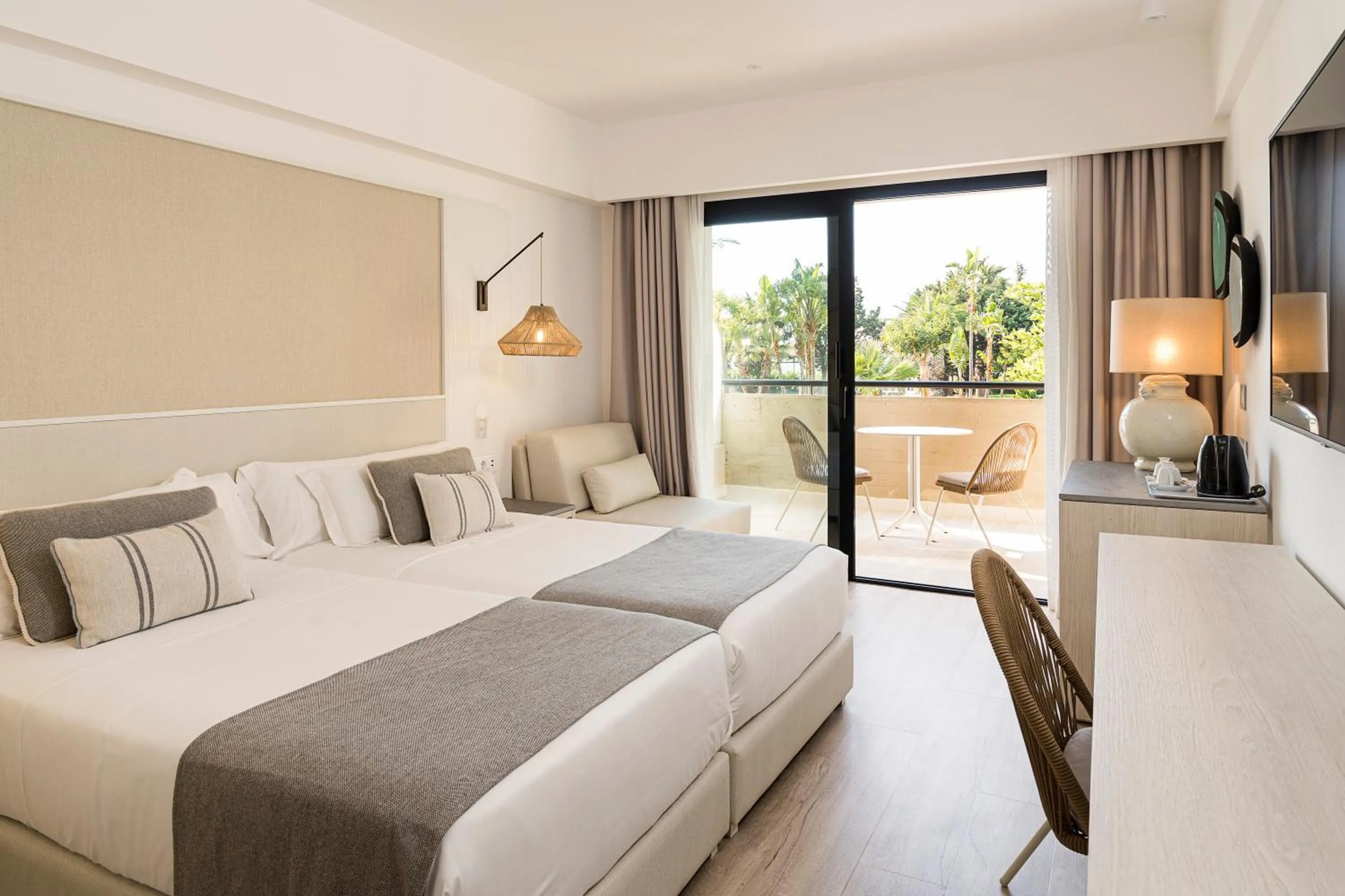 Bed in Grand Palladium Sicilia Resort & Spa
