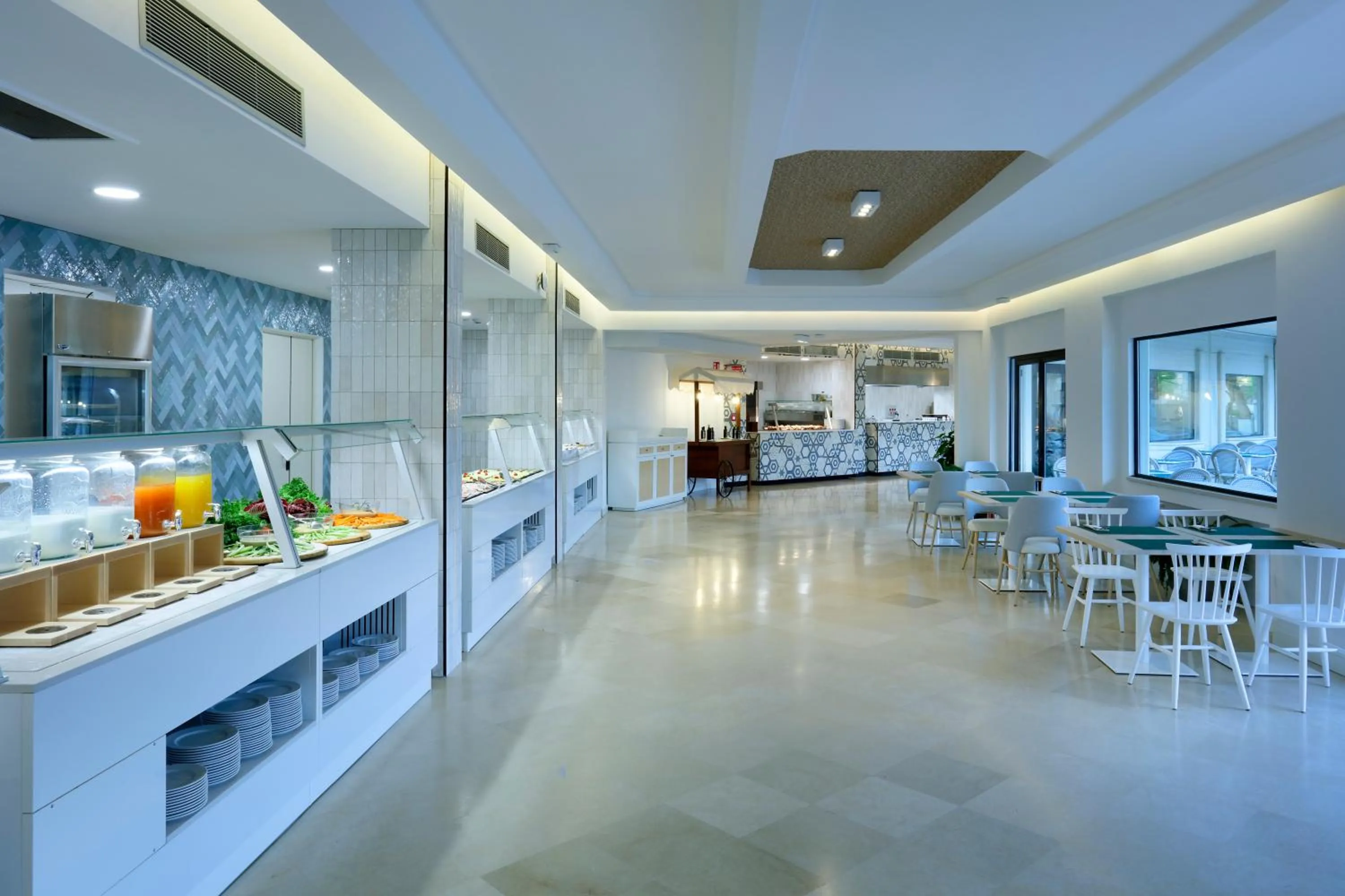 Buffet breakfast in Grand Palladium Sicilia Resort & Spa
