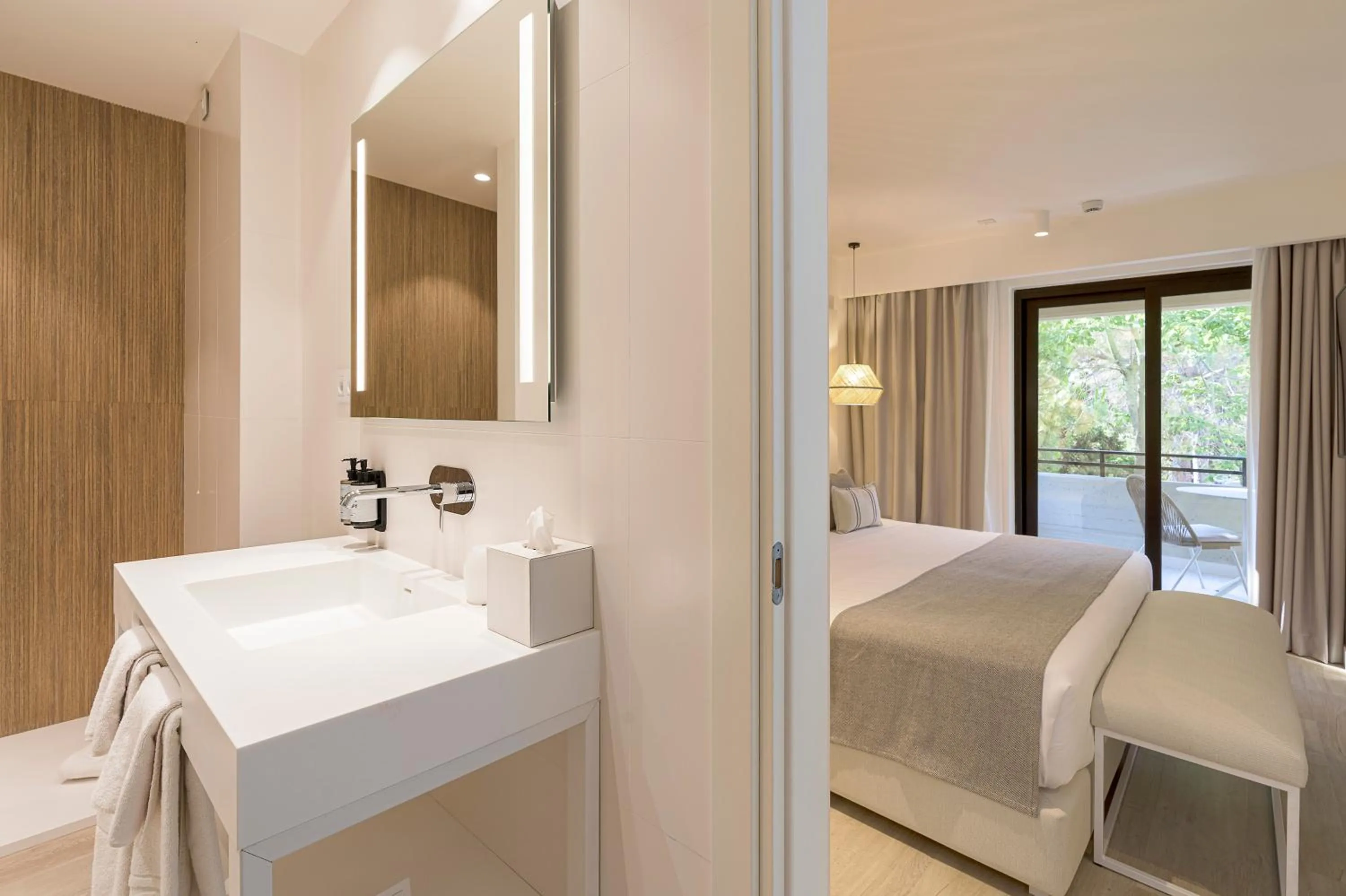 Bed in Grand Palladium Sicilia Resort & Spa