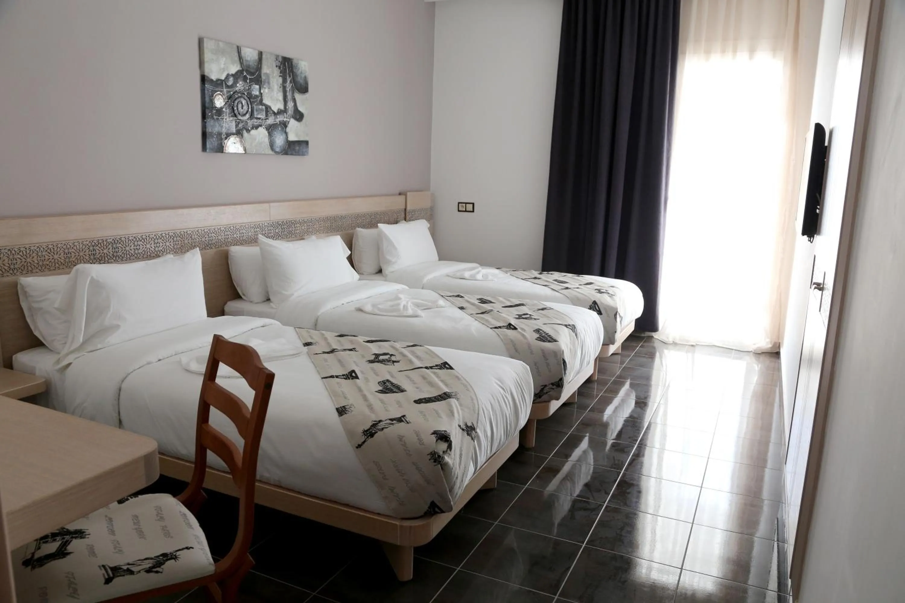 Balcony/Terrace, Bed in Hotel A44