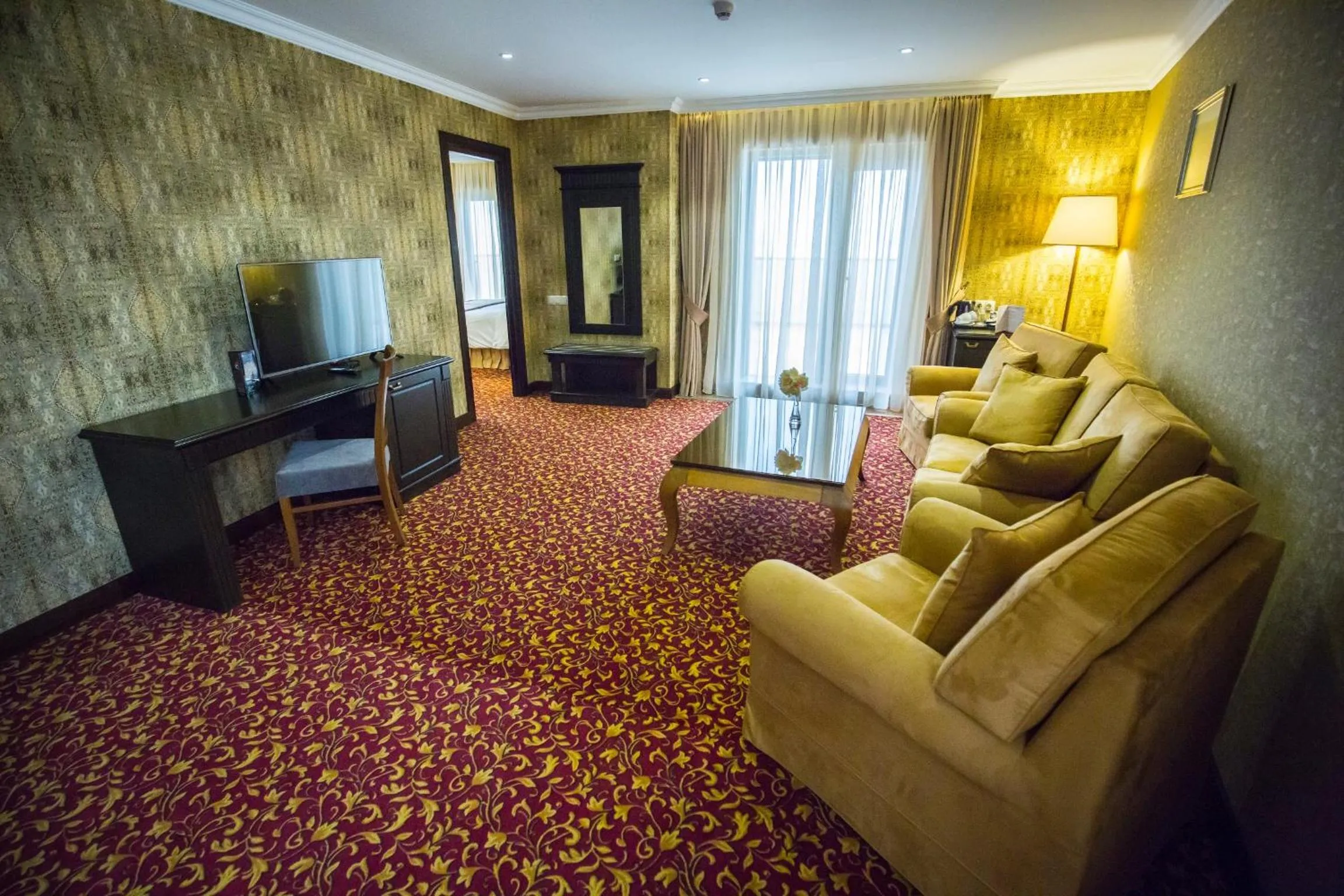 Living room in Colosseum Marina Hotel