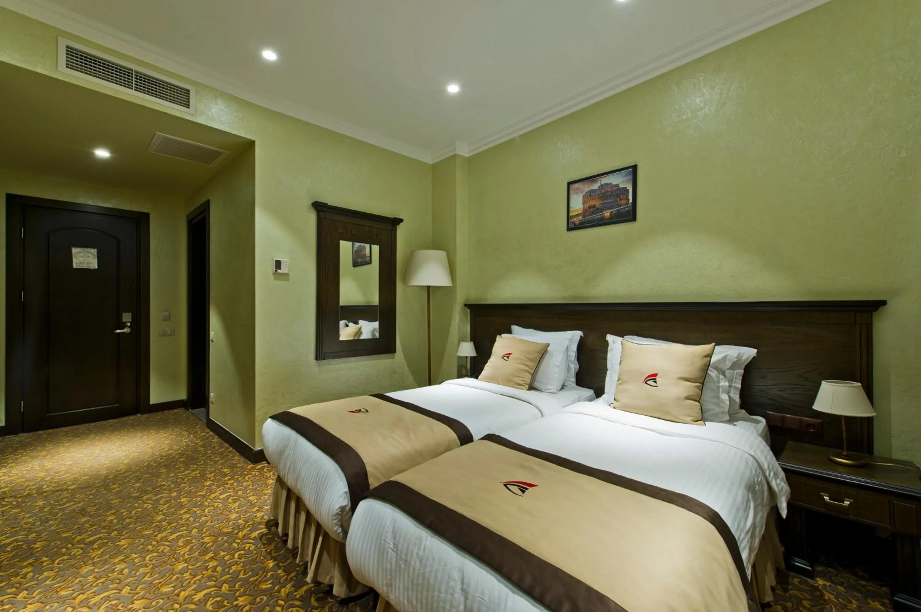 Bedroom, Bed in Colosseum Marina Hotel