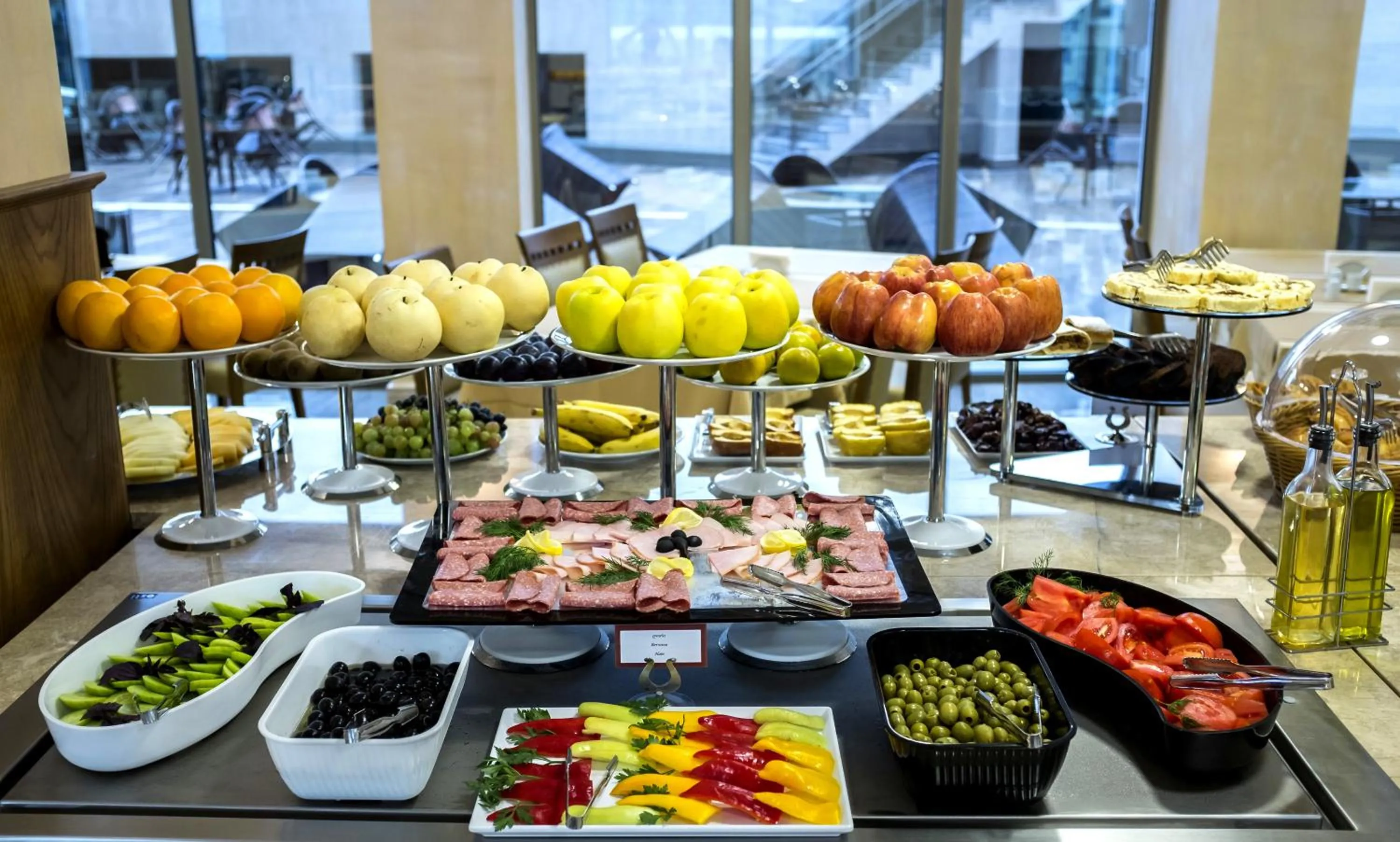 Buffet breakfast in Colosseum Marina Hotel