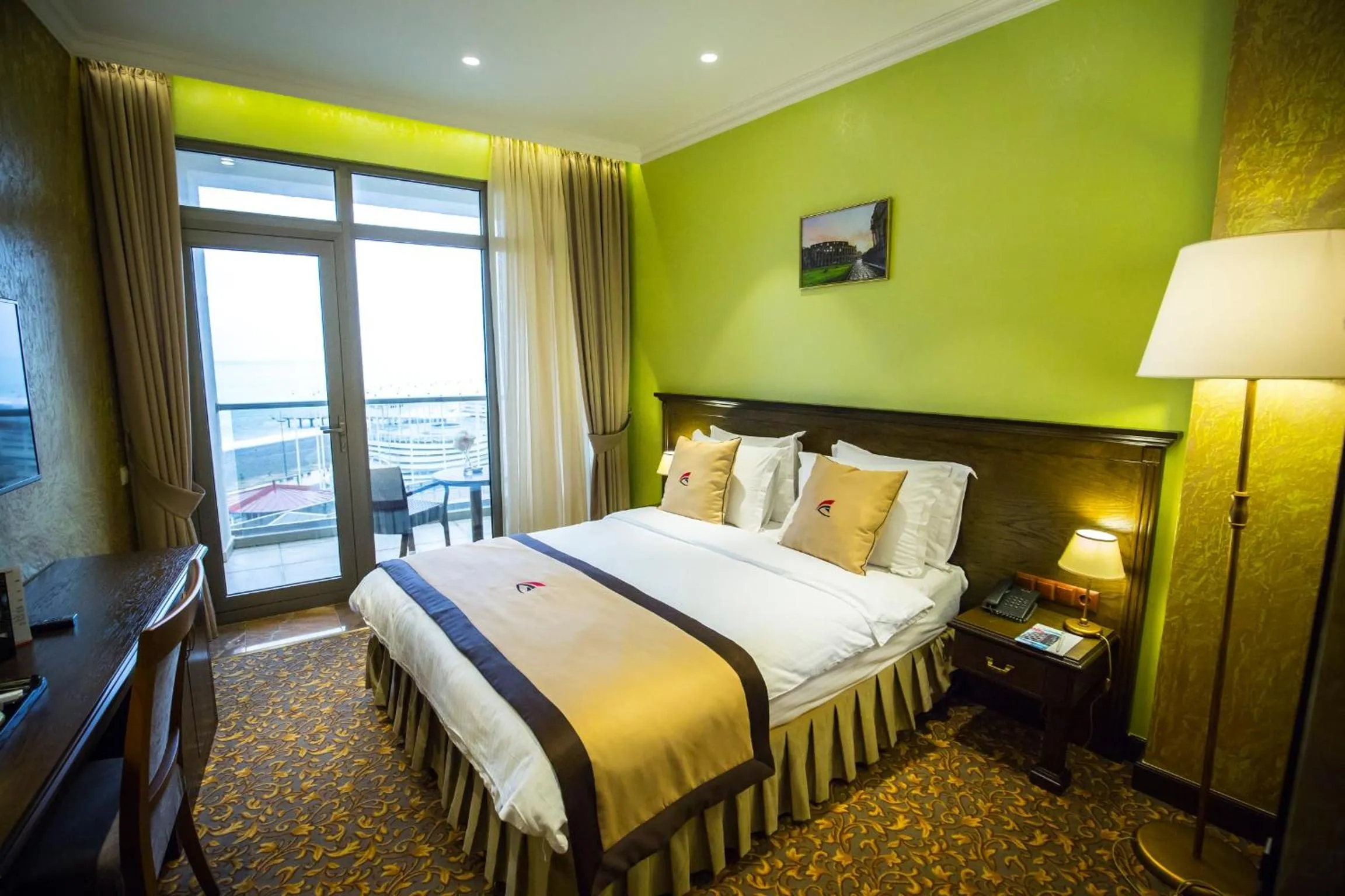 Bedroom, Bed in Colosseum Marina Hotel