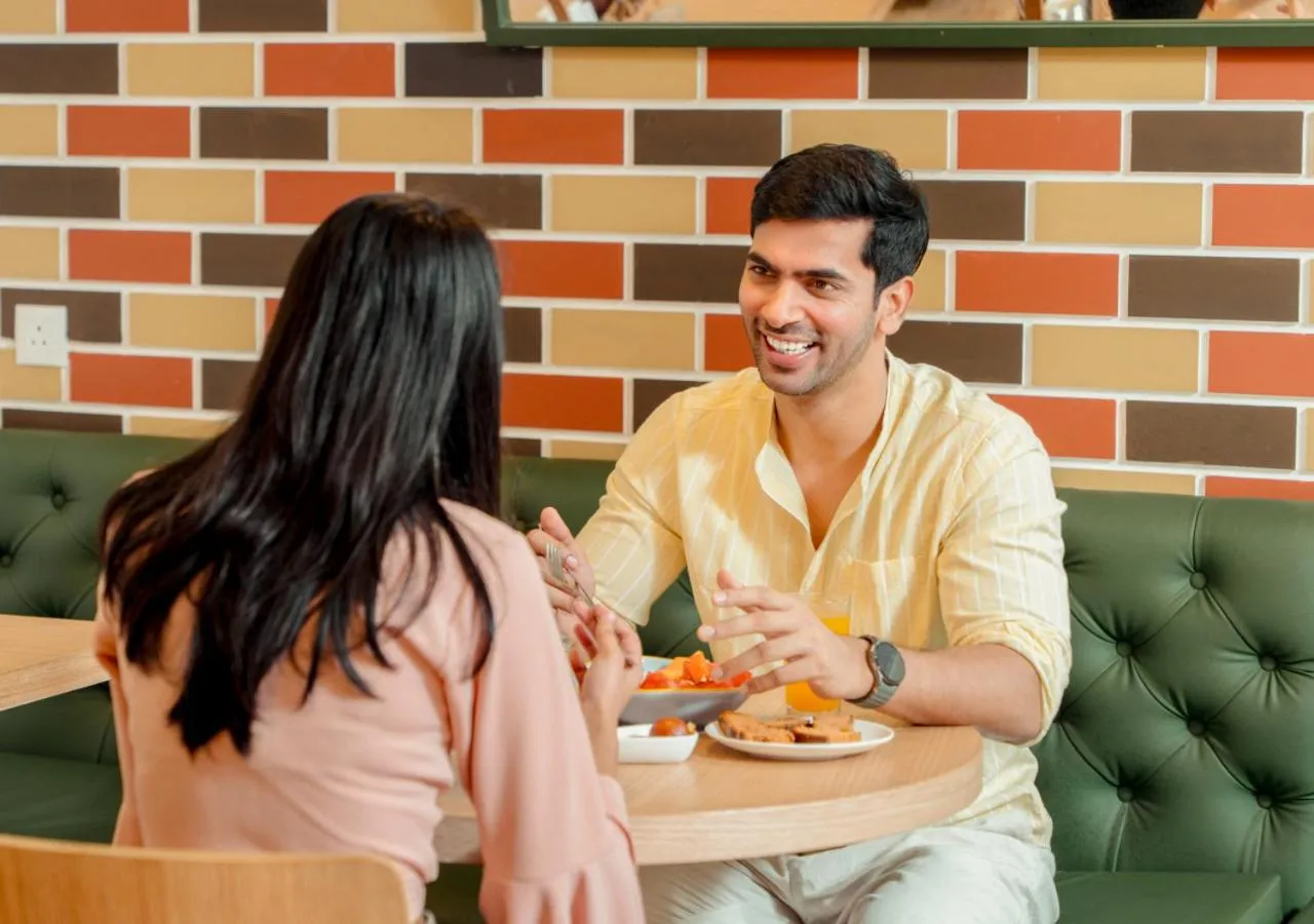 Restaurant/places to eat in Bloom Hotel - Whitefield