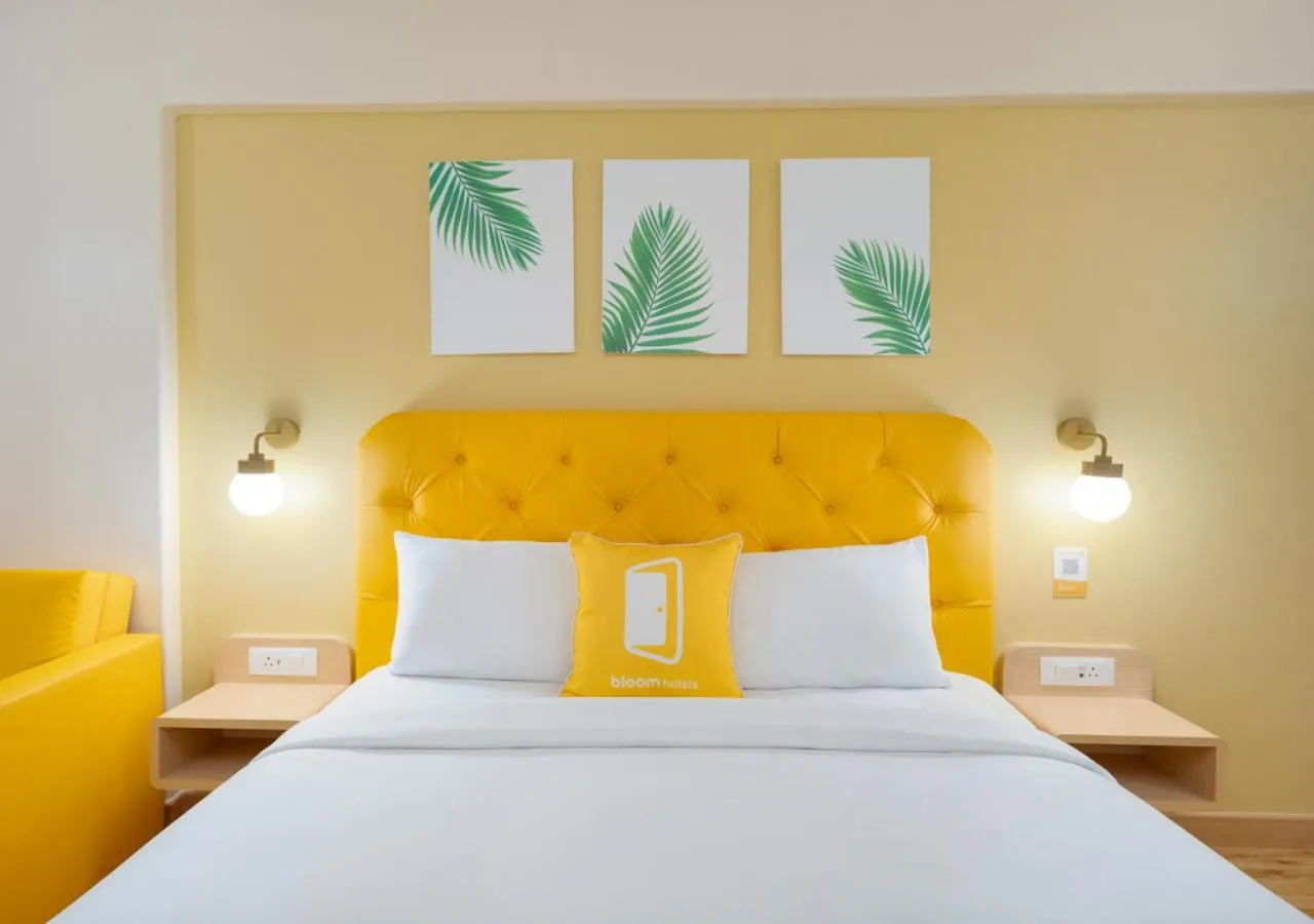 Photo of the whole room, Bed in Bloom Hotel - Whitefield