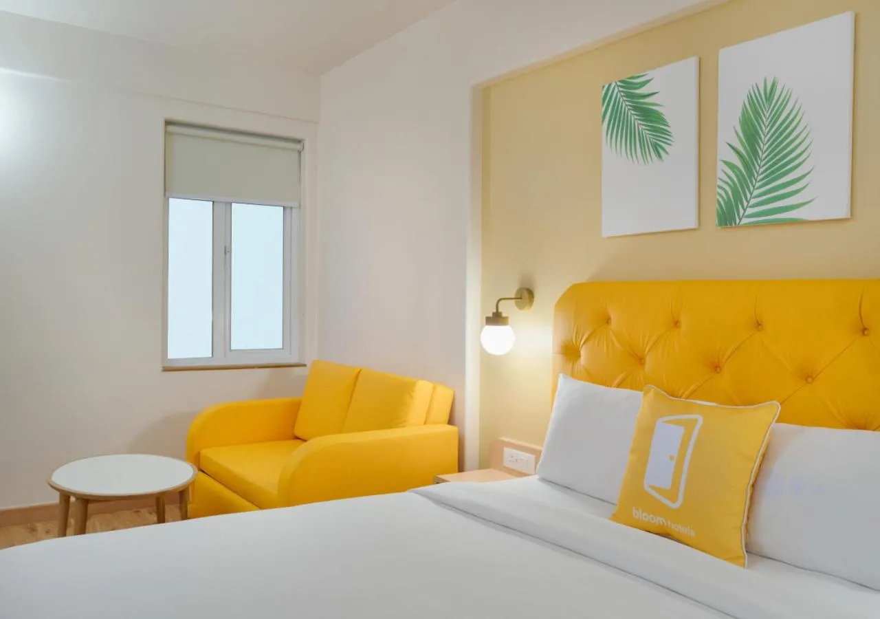Bedroom, Bed in Bloom Hotel - Whitefield