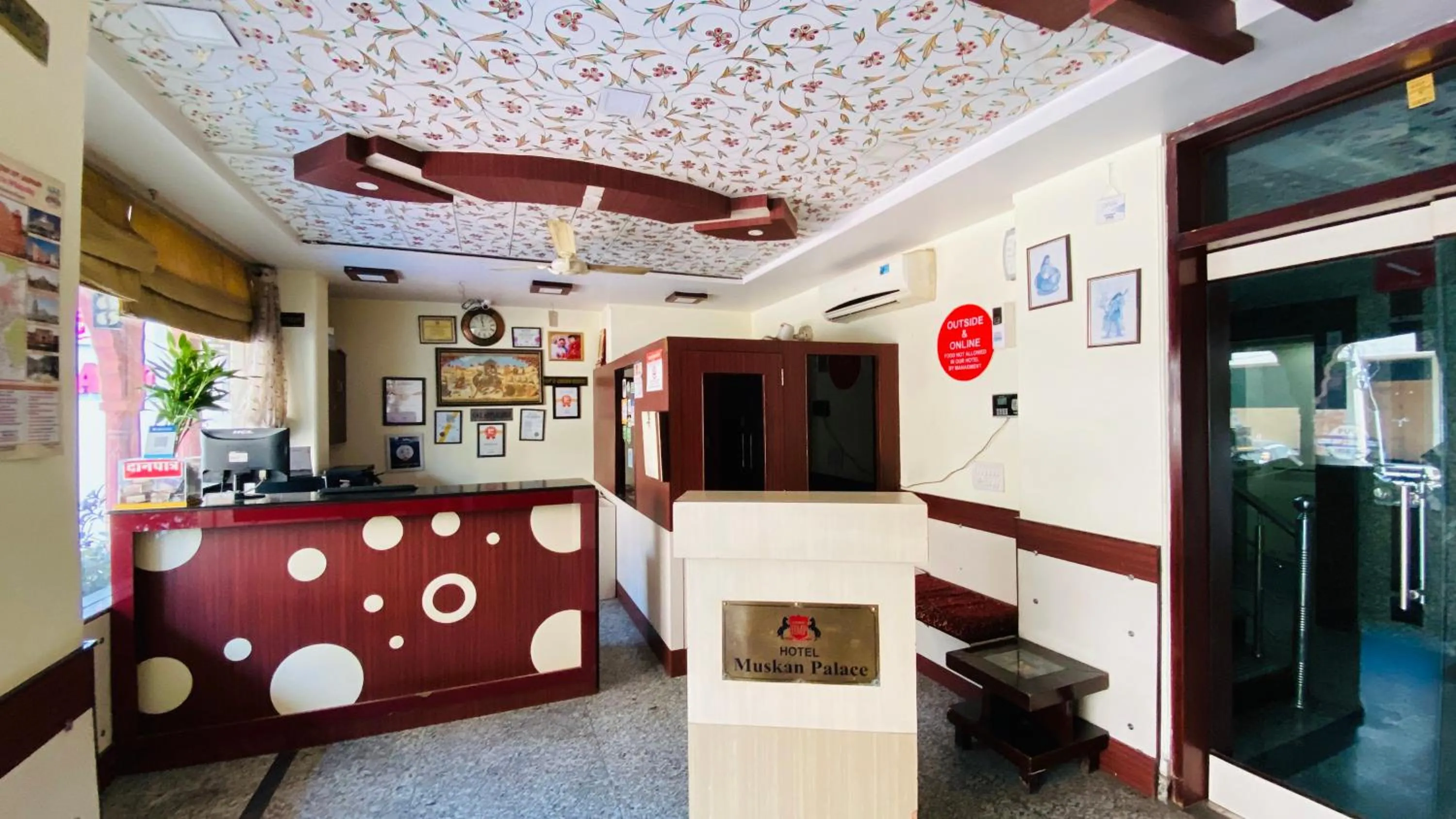 Staff in Hotel Muskan Palace