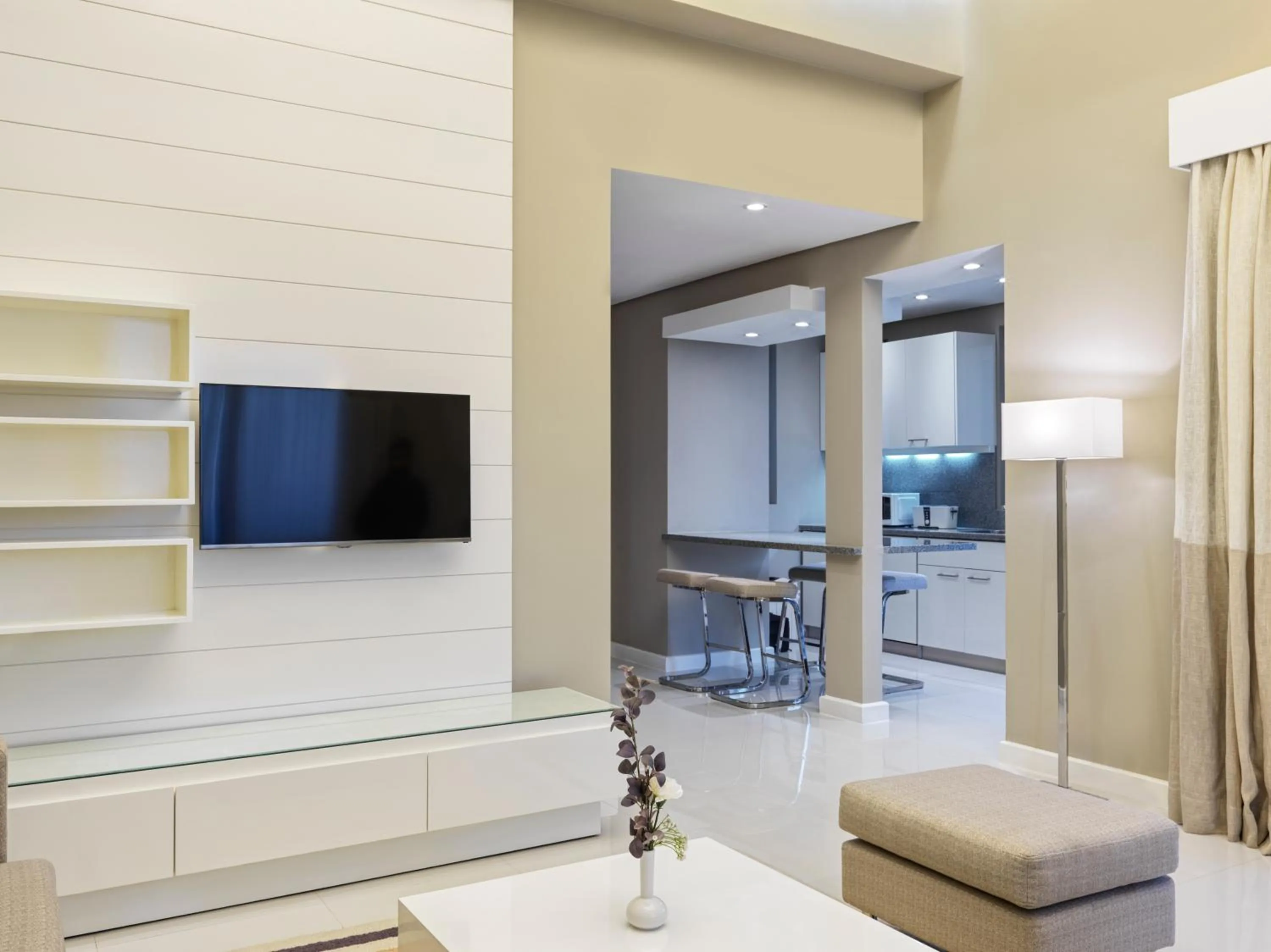 TV and multimedia in Ancient Sands Golf Resort and Residences