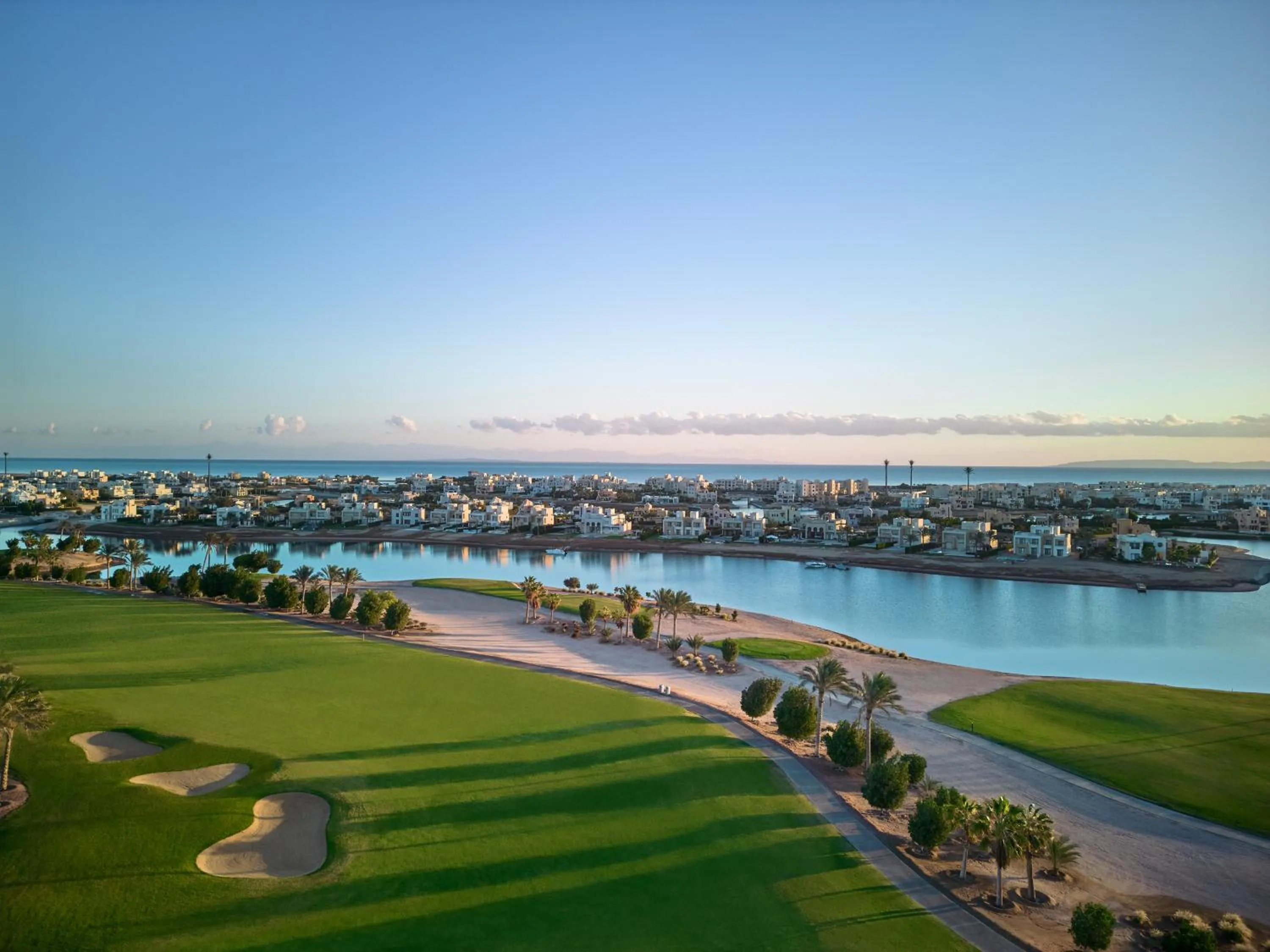 Golfcourse in Ancient Sands Golf Resort and Residences