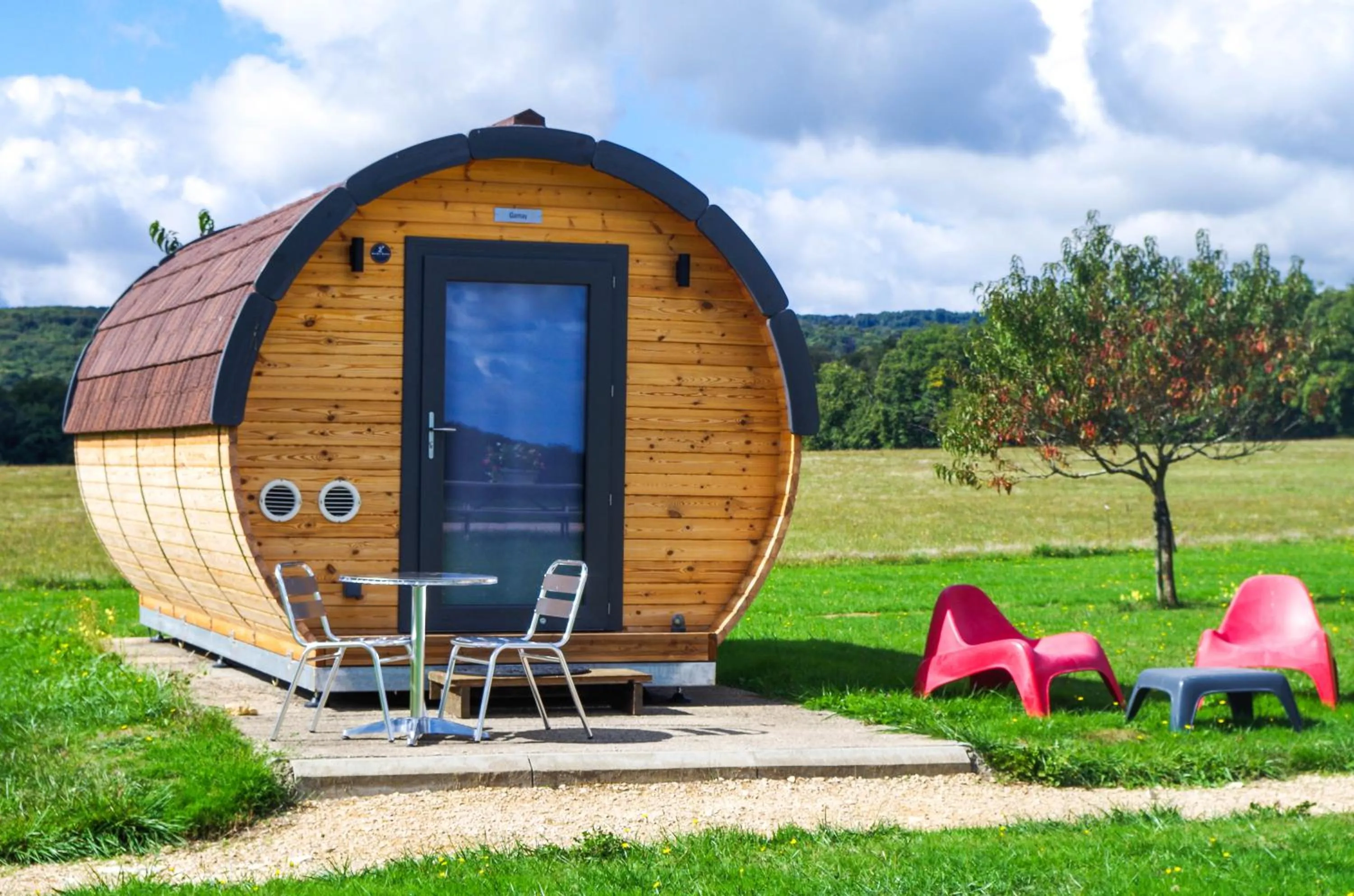 Property building in Domaine Joseph LAFARGE Wine Resort Oeno-tonneaux expérience