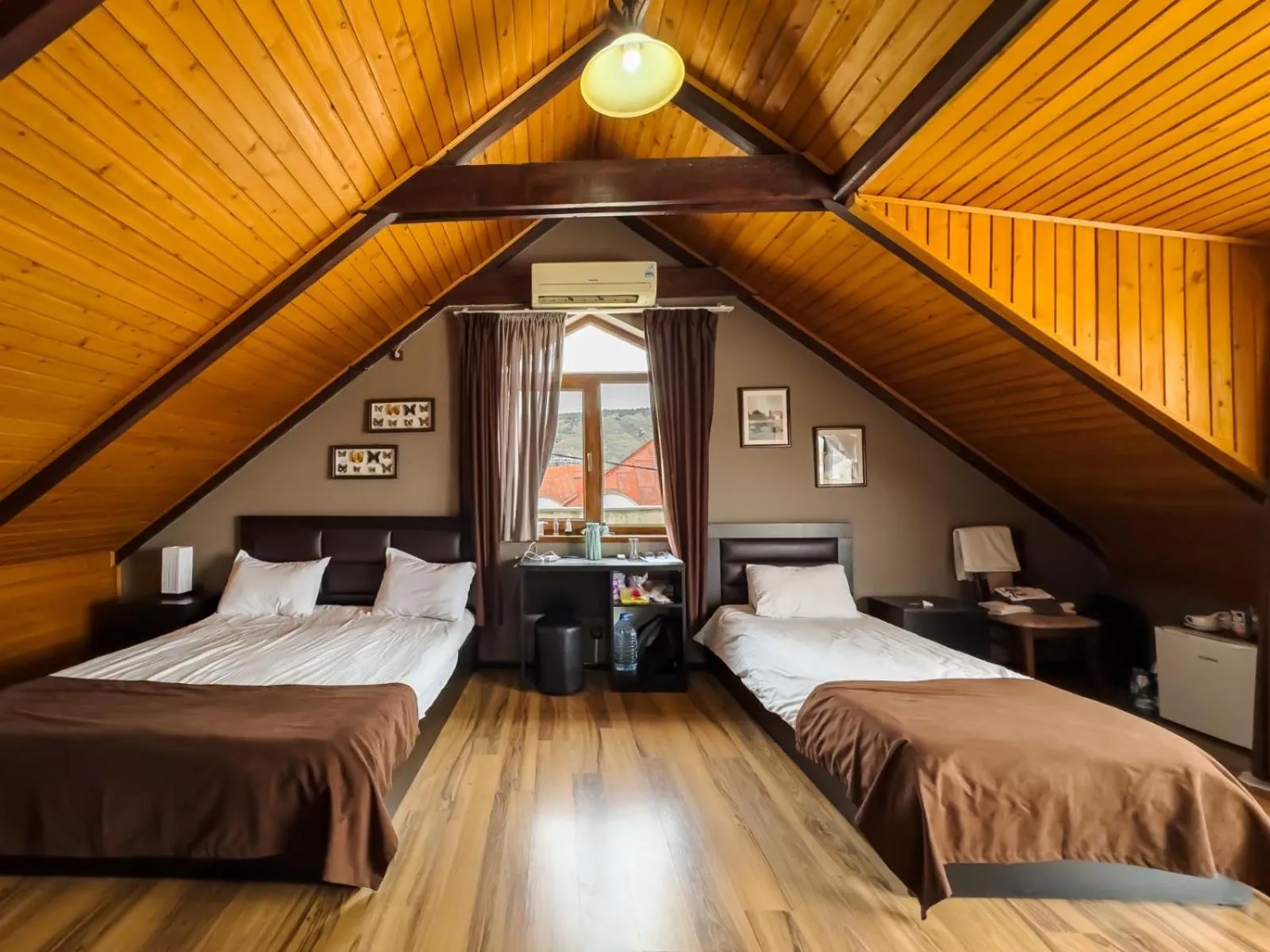 Bedroom, Bed in Hotel New Metekhi