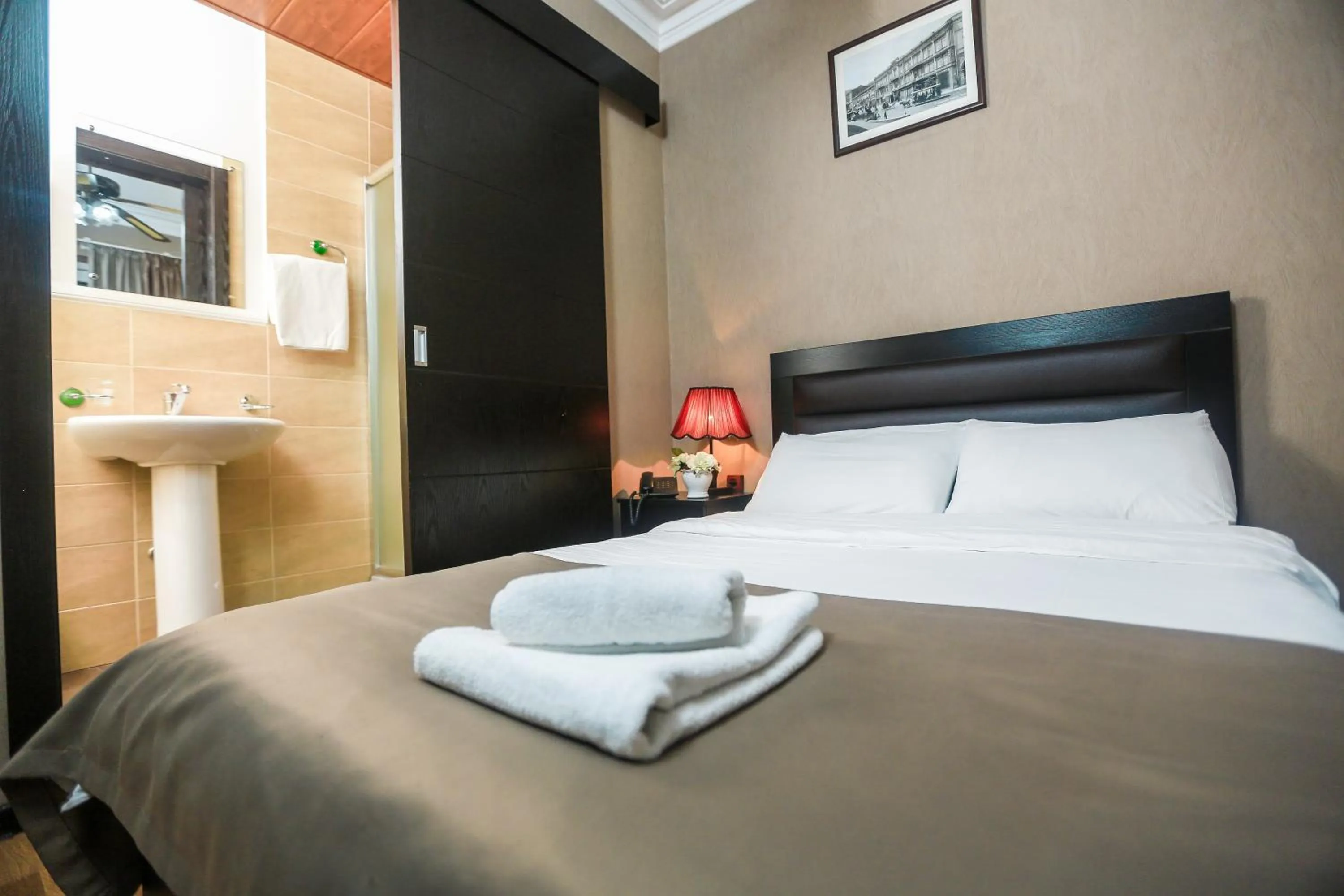 Bed in Hotel New Metekhi