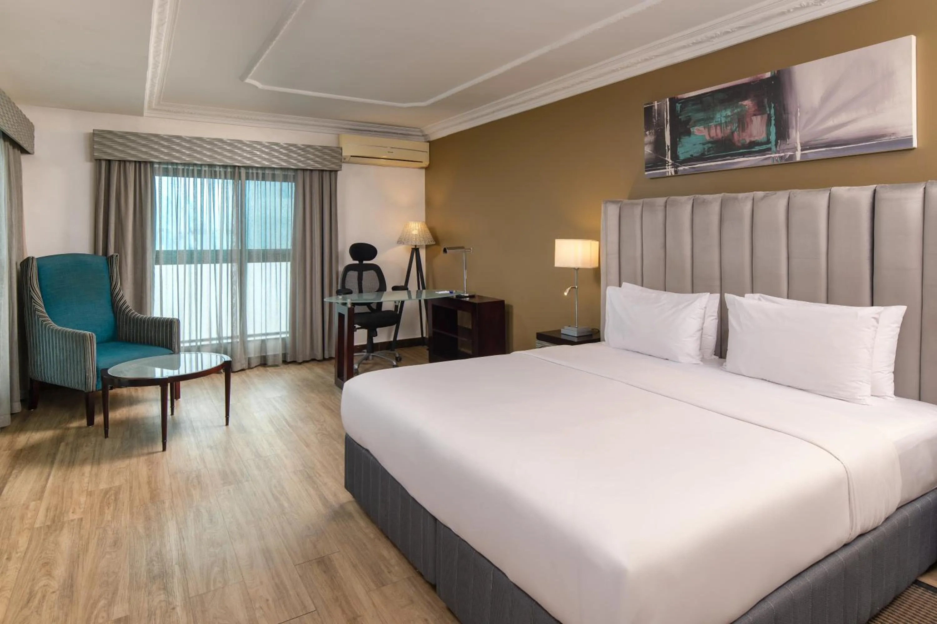Bedroom, Bed in Protea Hotel by Marriott Lagos Kuramo Waters