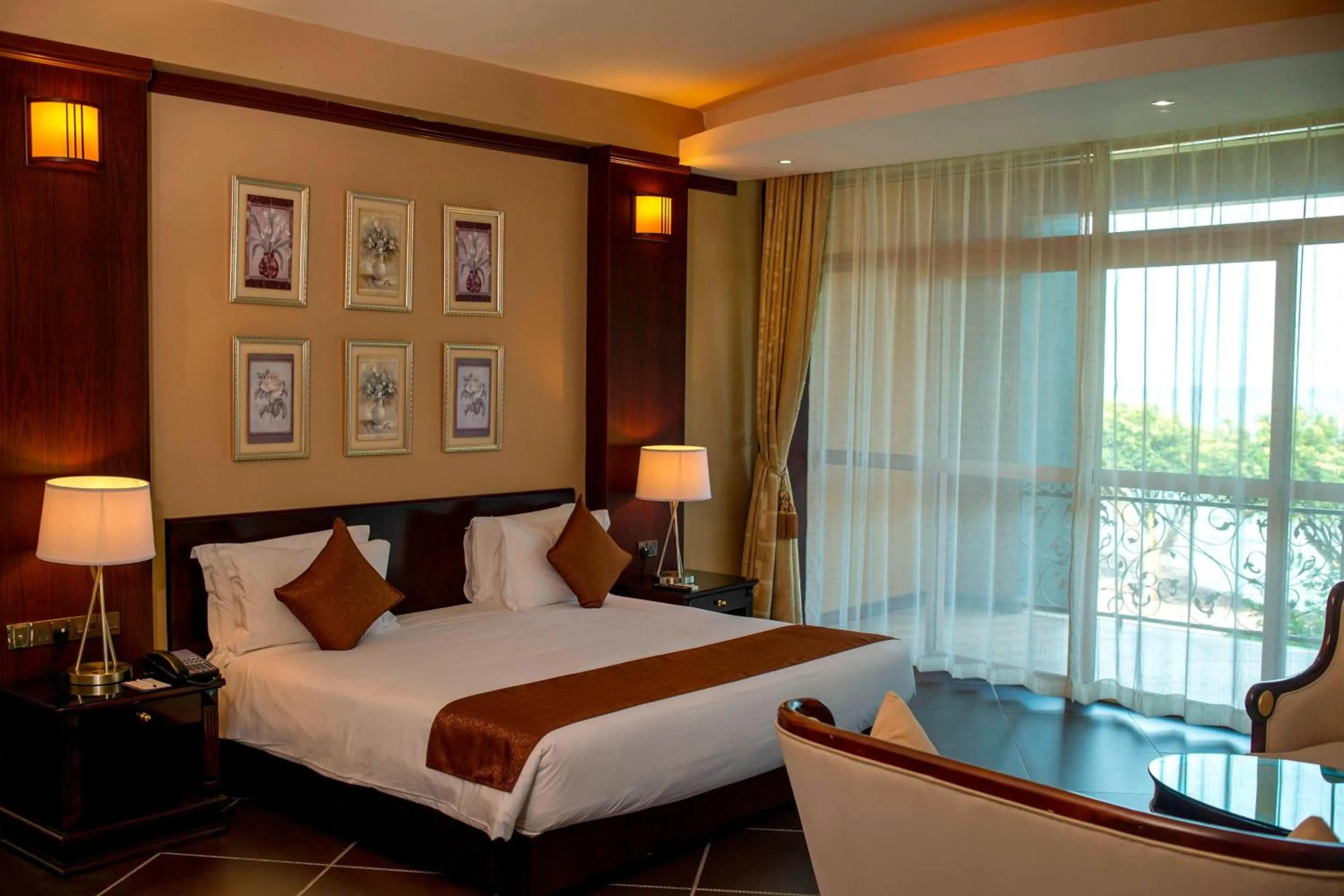 Photo of the whole room, Bed in Protea Hotel by Marriott Entebbe