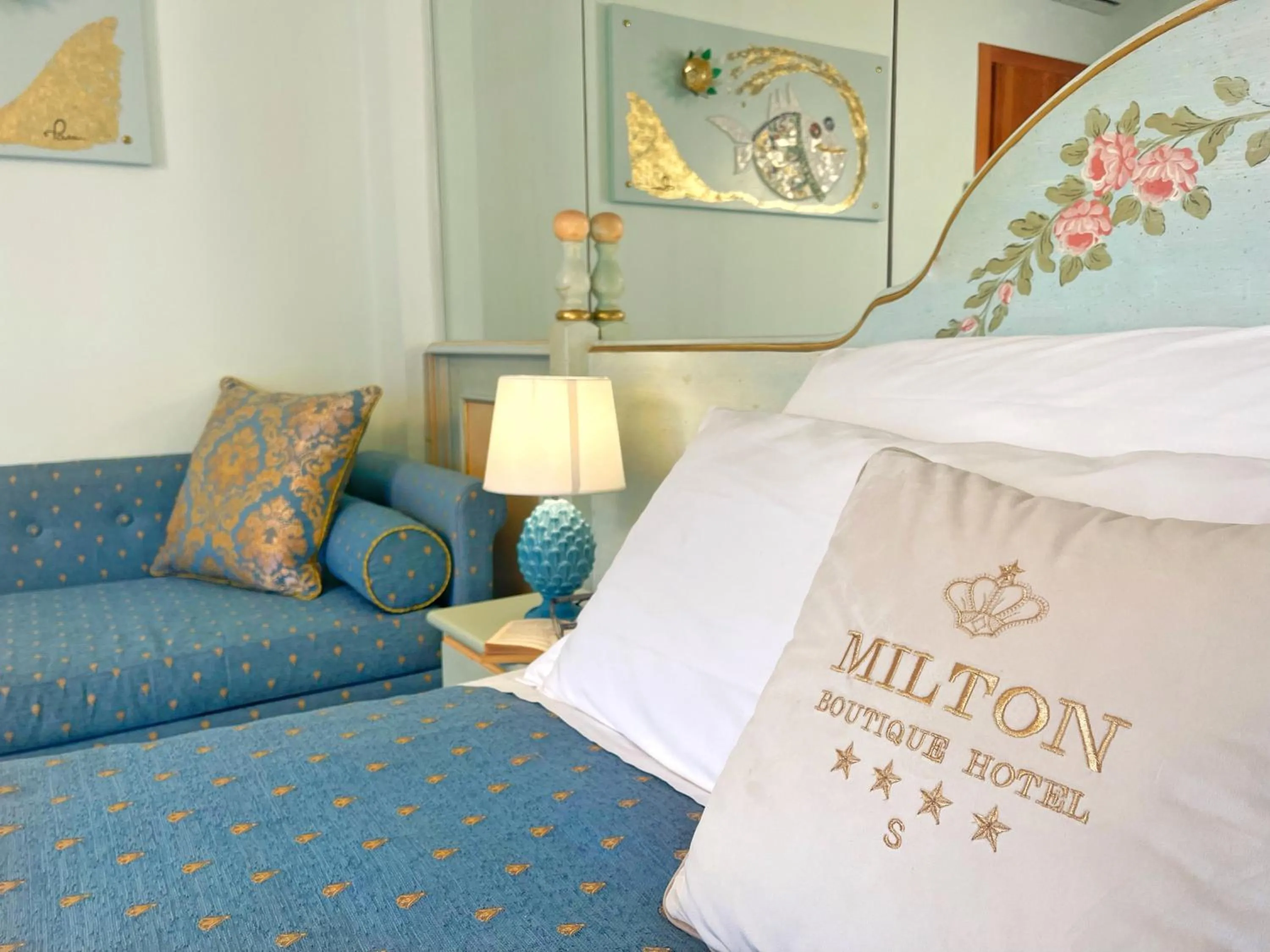 Bedroom, Bed in Milton Boutique Hotel - Adults Only