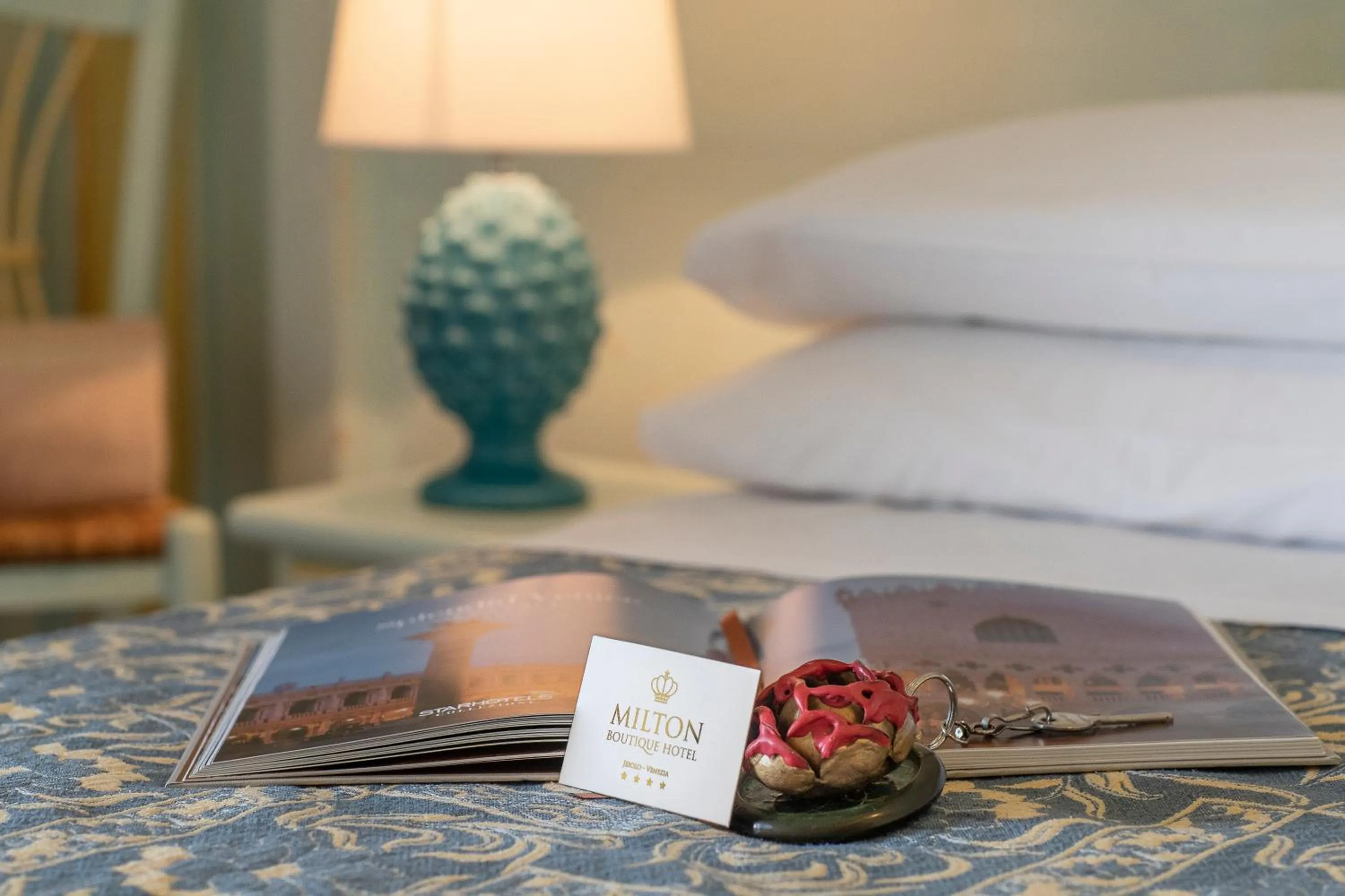 Bed in Milton Boutique Hotel - Adults Only