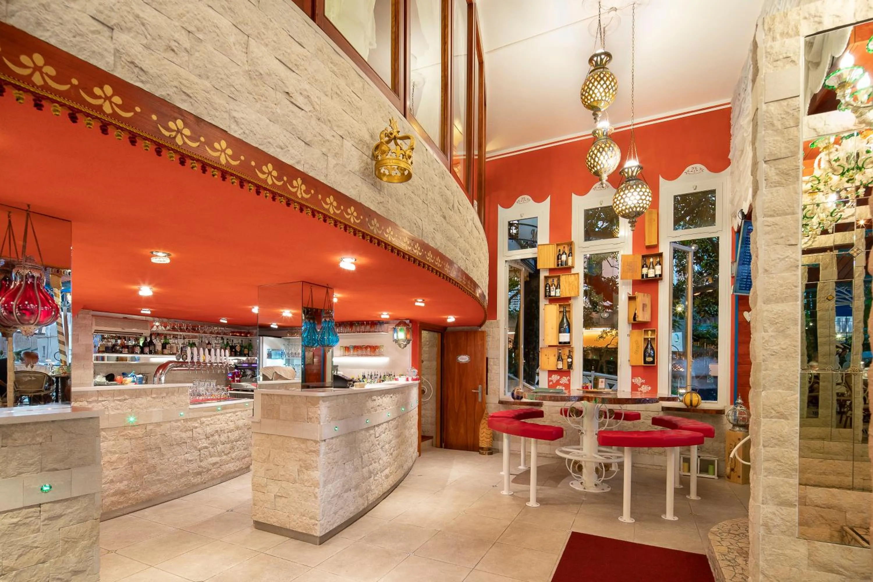 Lounge or bar in Milton Boutique Hotel - Adults Only