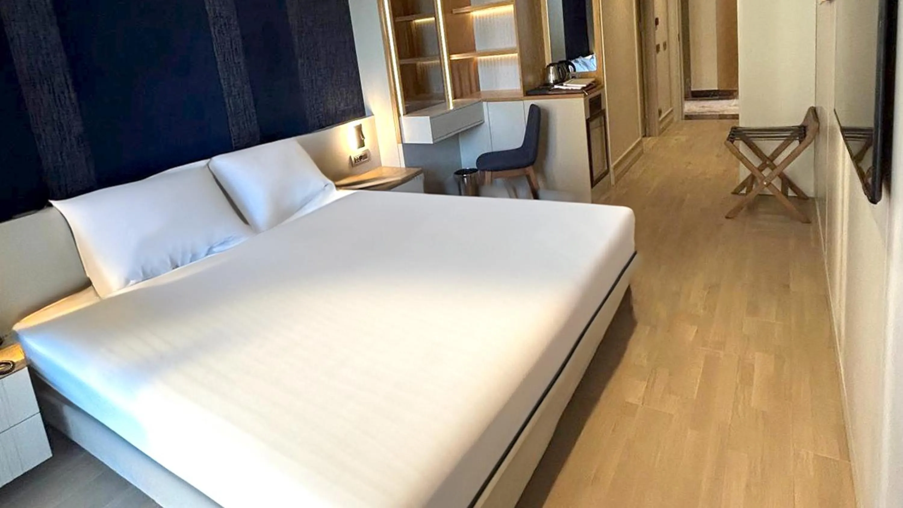 Photo of the whole room, Bed in Holiday Inn Istanbul - Beylikduzu by IHG