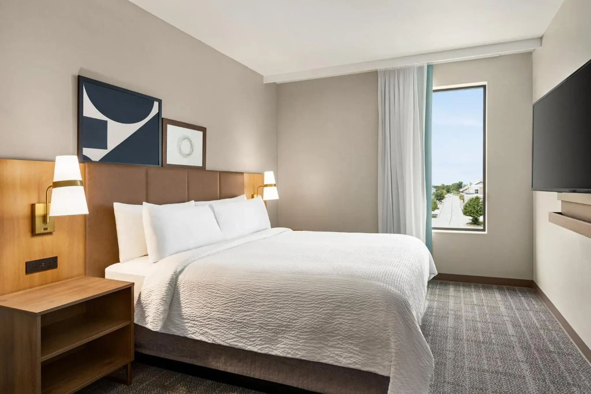Two-Bedroom Suite with One King Bed and Two Queen Beds - Communications Accessible in Staybridge Suites Sarasota - Bradenton Airport Two-Bedroom Suite with One King Bed and Two Queen Beds - Communications Accessible in Staybridge Suites Sarasota - Bradenton Airport