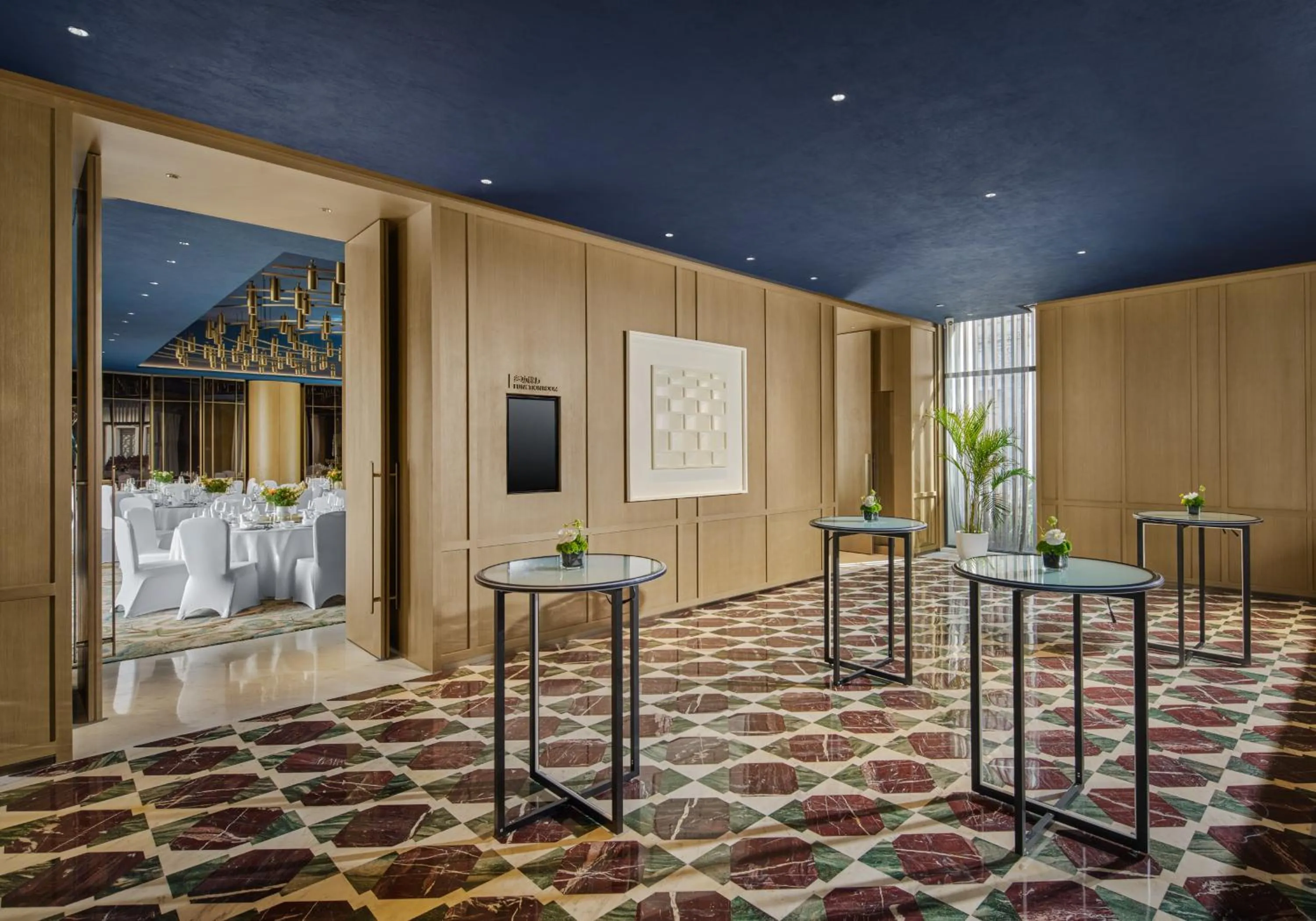 Meeting/conference room in Hotel Indigo Wuxi Qingming Bridge