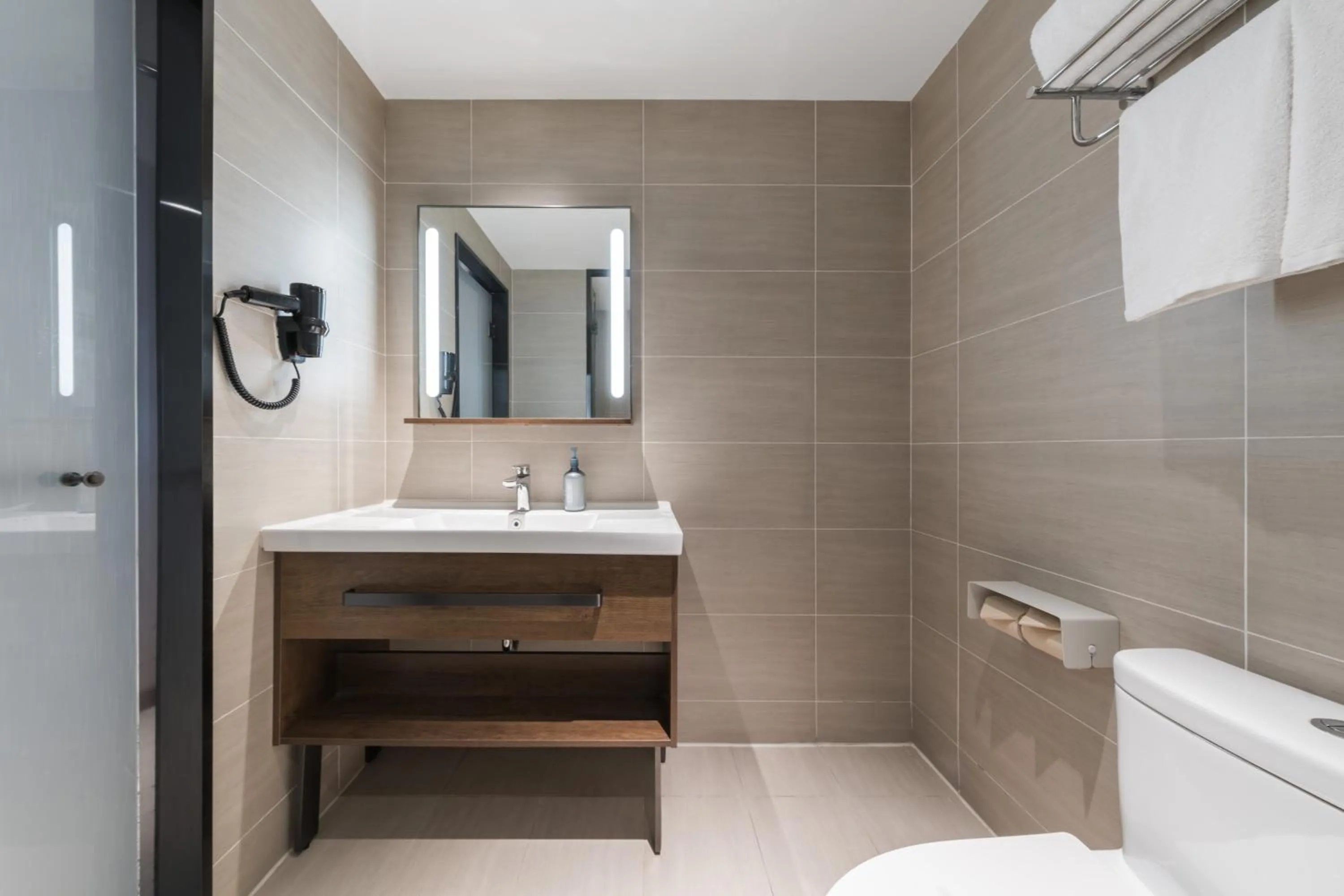 Toilet in Hanting Hotel Beijing Deshengmen