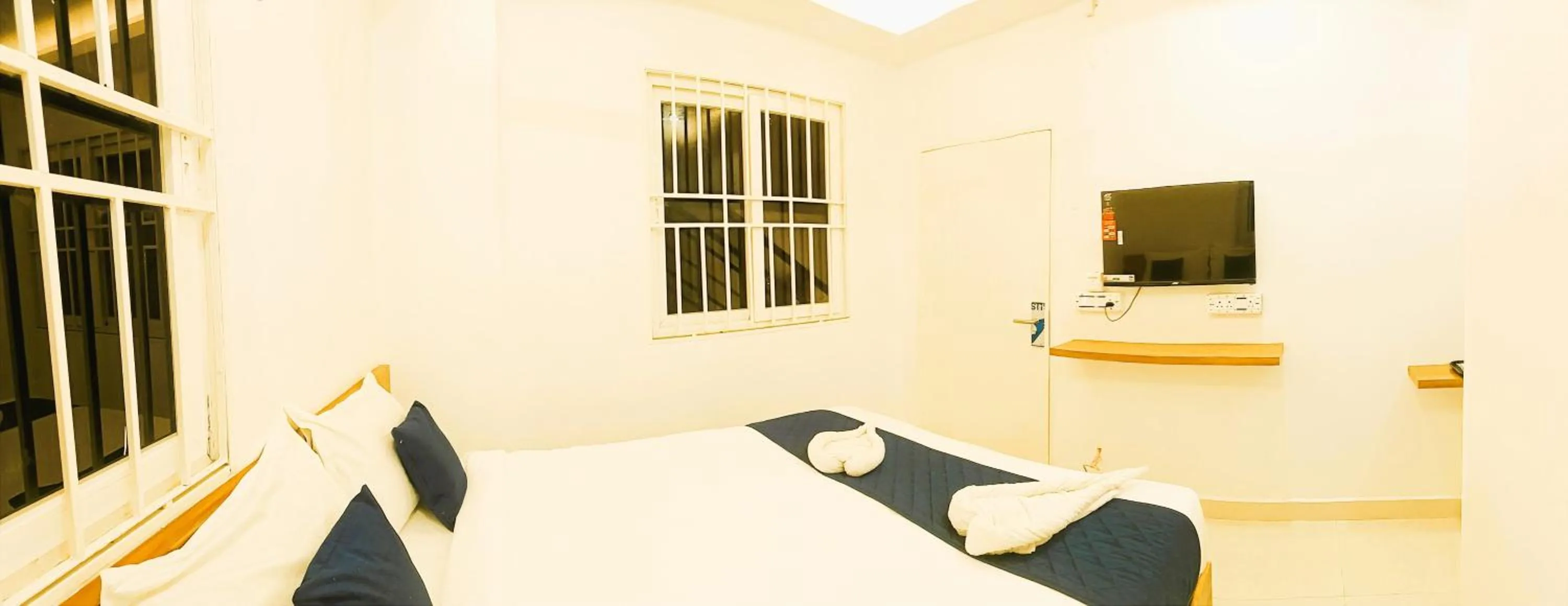 Bed in Starlight Hotels T-Nagar