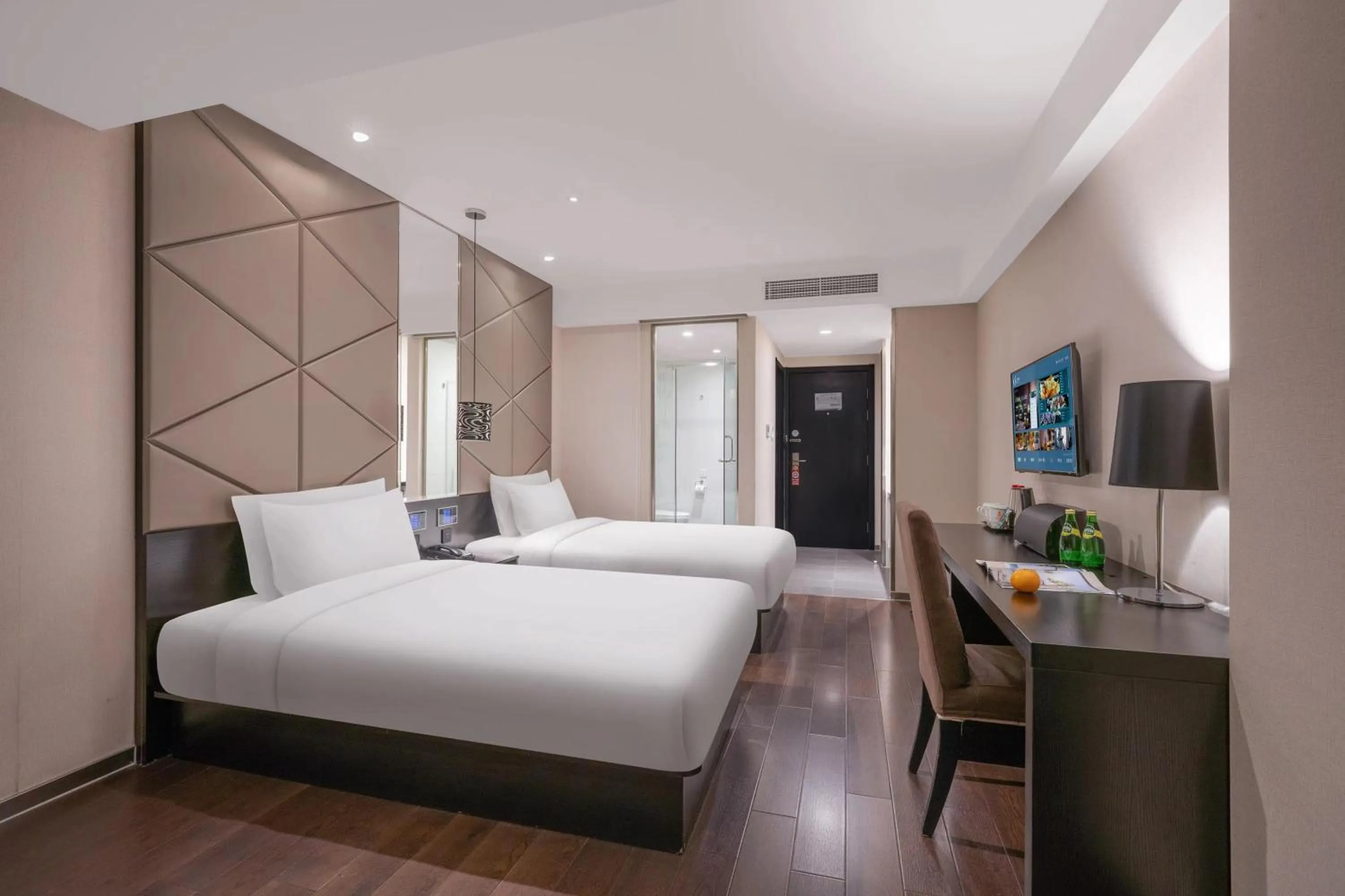 View (from property/room), Bed in Orange Hotel Beijing Xi'erqi