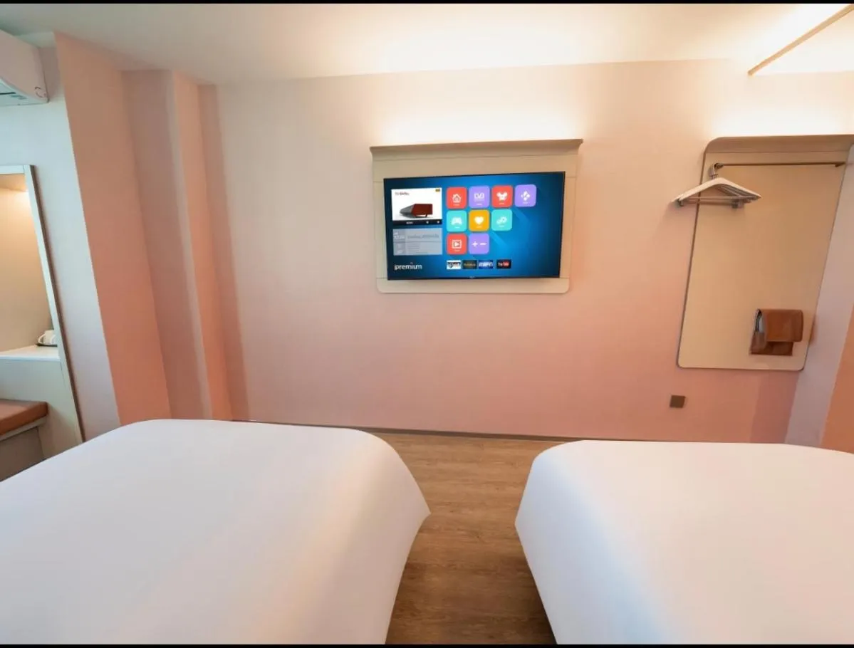 Bed in Hanting Hotel Beijing New International Exhibition Center