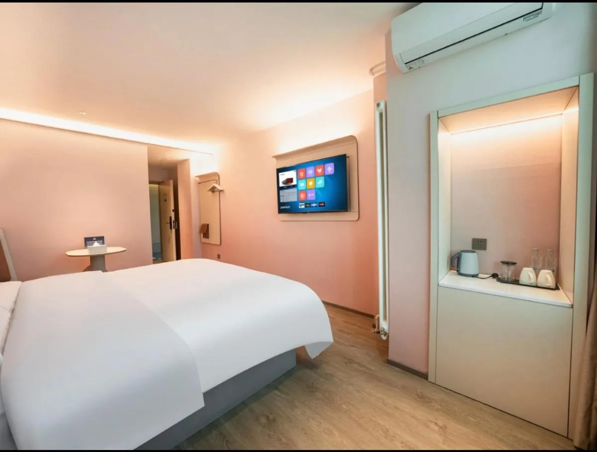 Bed in Hanting Hotel Beijing New International Exhibition Center