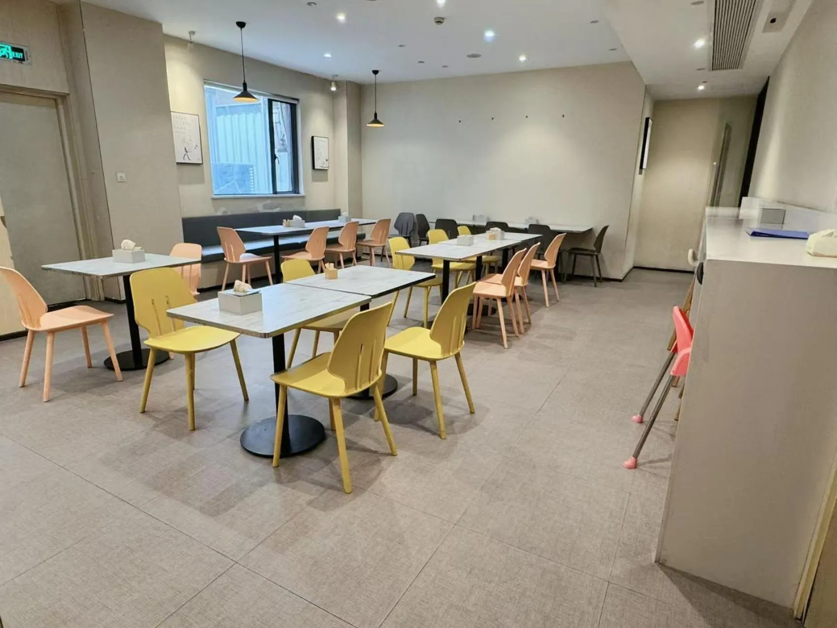 Restaurant/places to eat in Hanting Hotel Shanghai Wujing Pedestrian Street