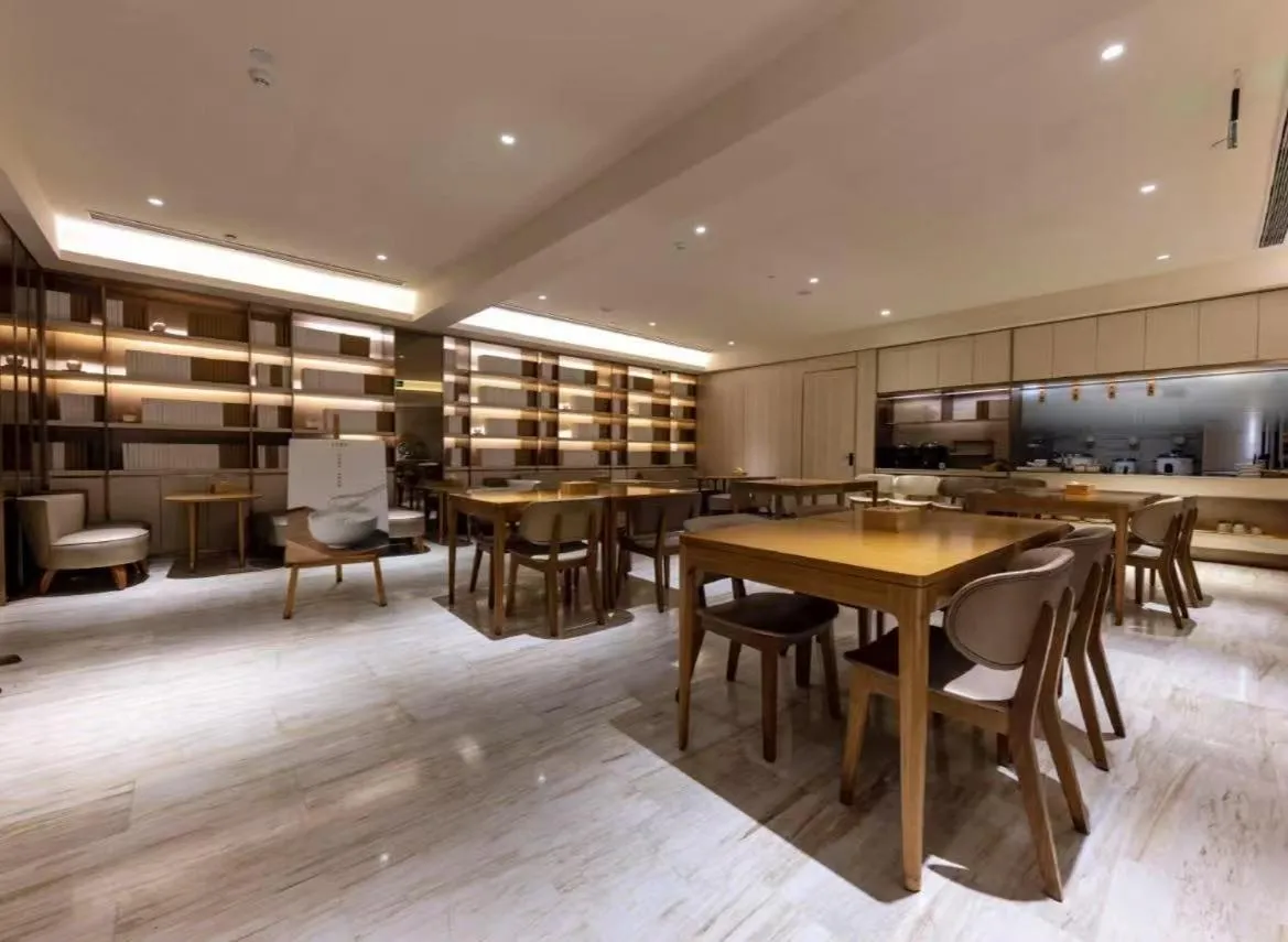 Restaurant/places to eat in JI Hotel Shanghai Wujing East China Normal University